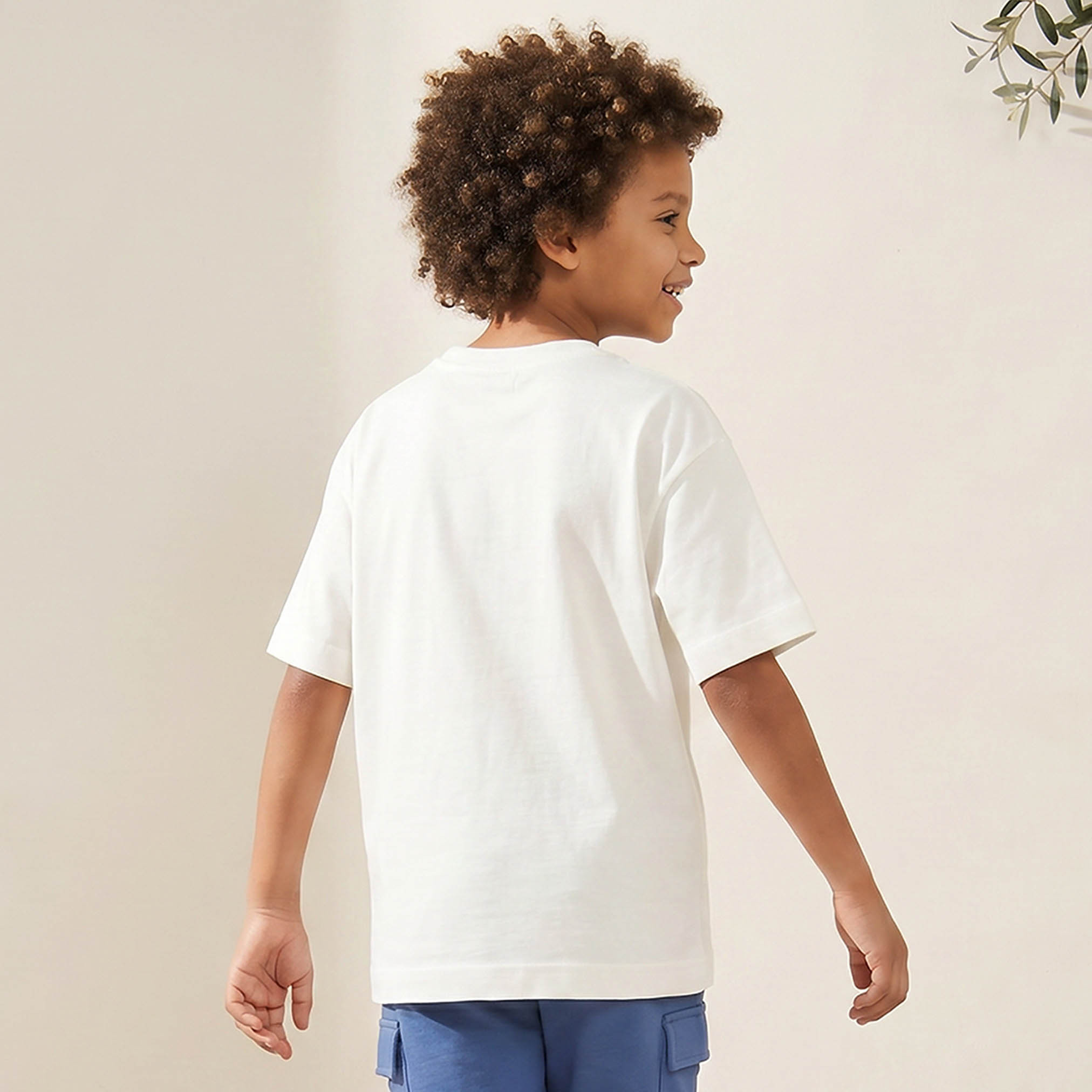 Juniors Crew Neck Short Sleeves T-shirt and Shorts Set with Bag Applique-boys-clothing-setsandcoords-image-3