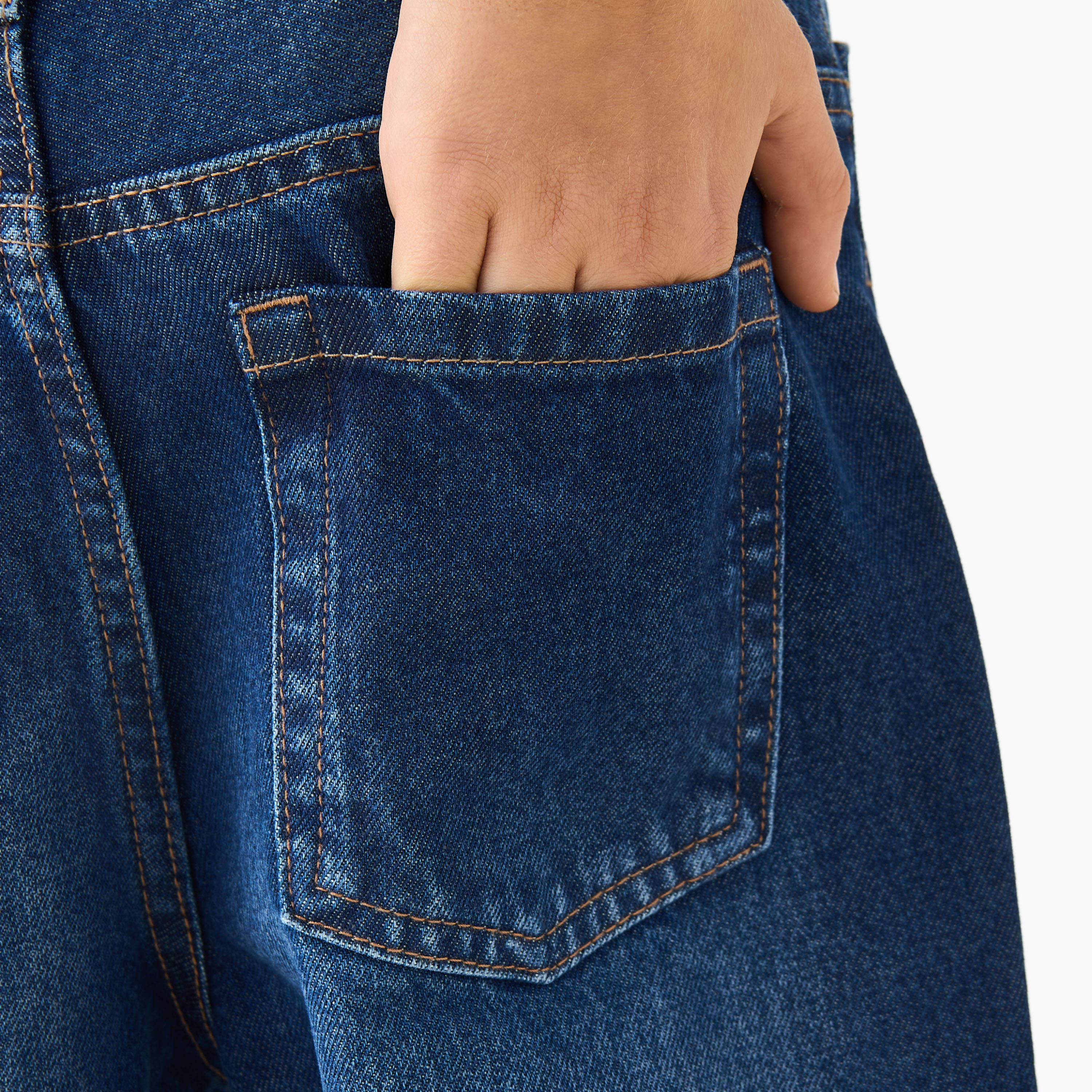 بنطلون جينز بخصر متوسط الارتفاع وجيوب من جونيورز-boys-clothing-bottoms-jeans-image-1