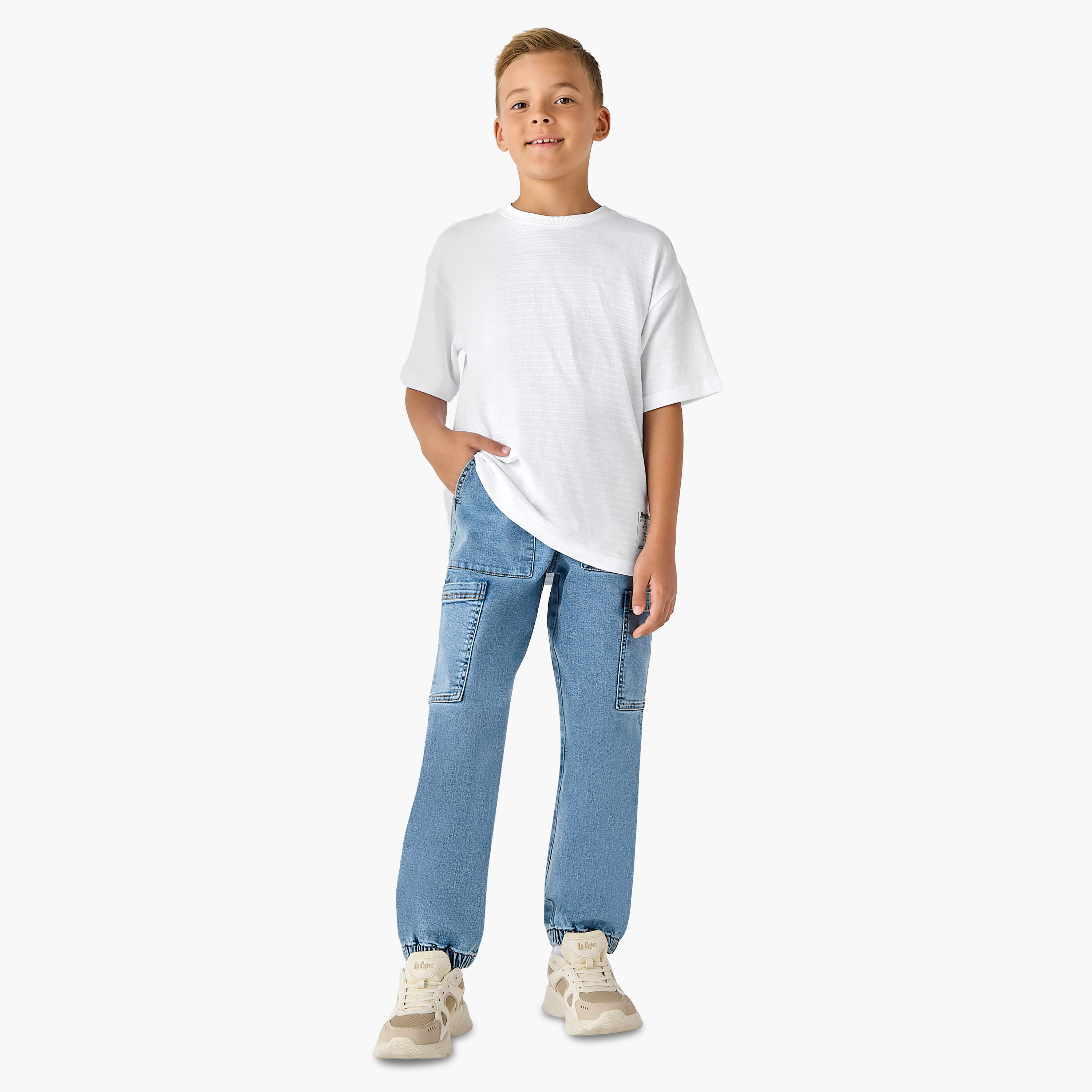 بنطلون جينز رياضي بخصر متوسط الارتفاع وجيوب من جونيورز-boys-clothing-bottoms-jeans-image-4
