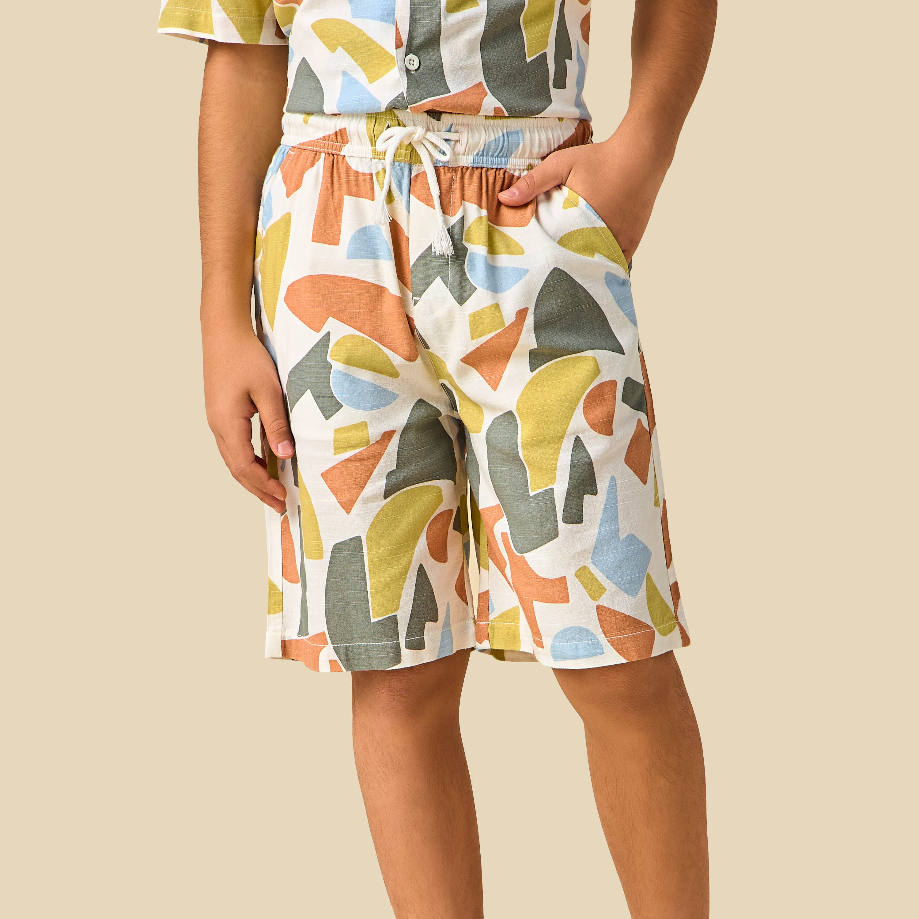 Juniors Camp Collar Short Sleeves Shirt and Shorts Set with Abstract Print-boys-clothing-setsandcoords-image-3