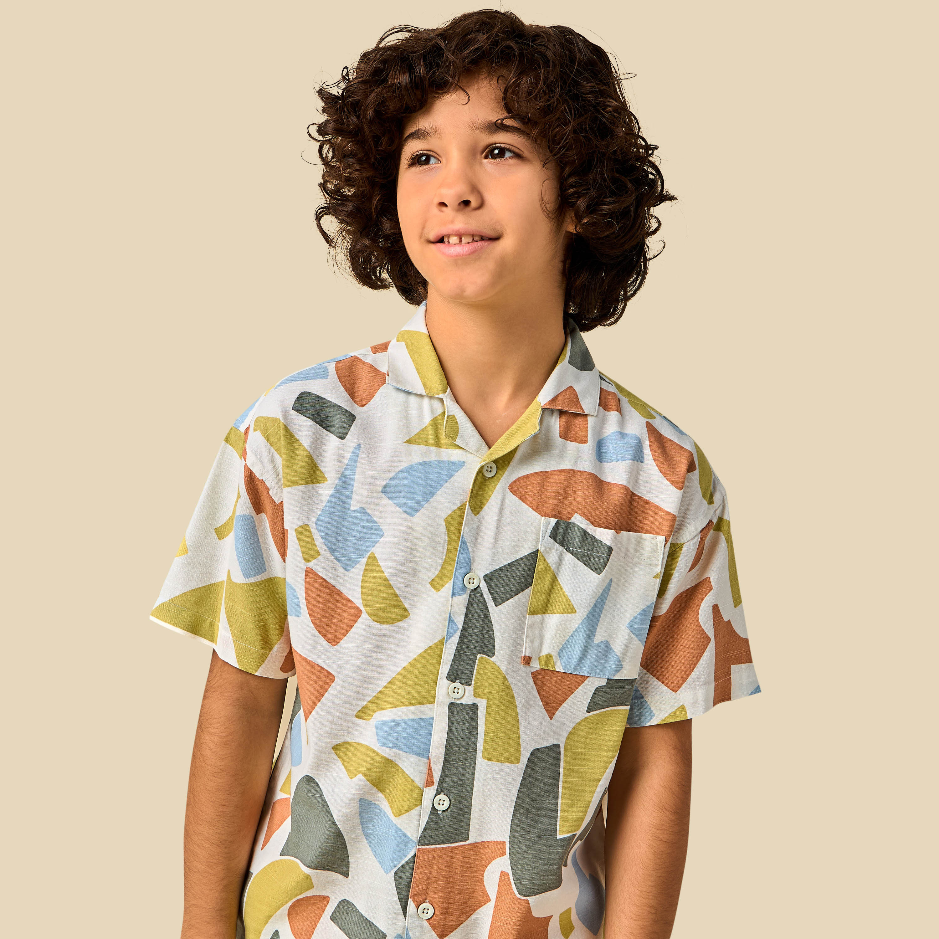 Juniors Camp Collar Short Sleeves Shirt and Shorts Set with Abstract Print-boys-clothing-setsandcoords-image-6