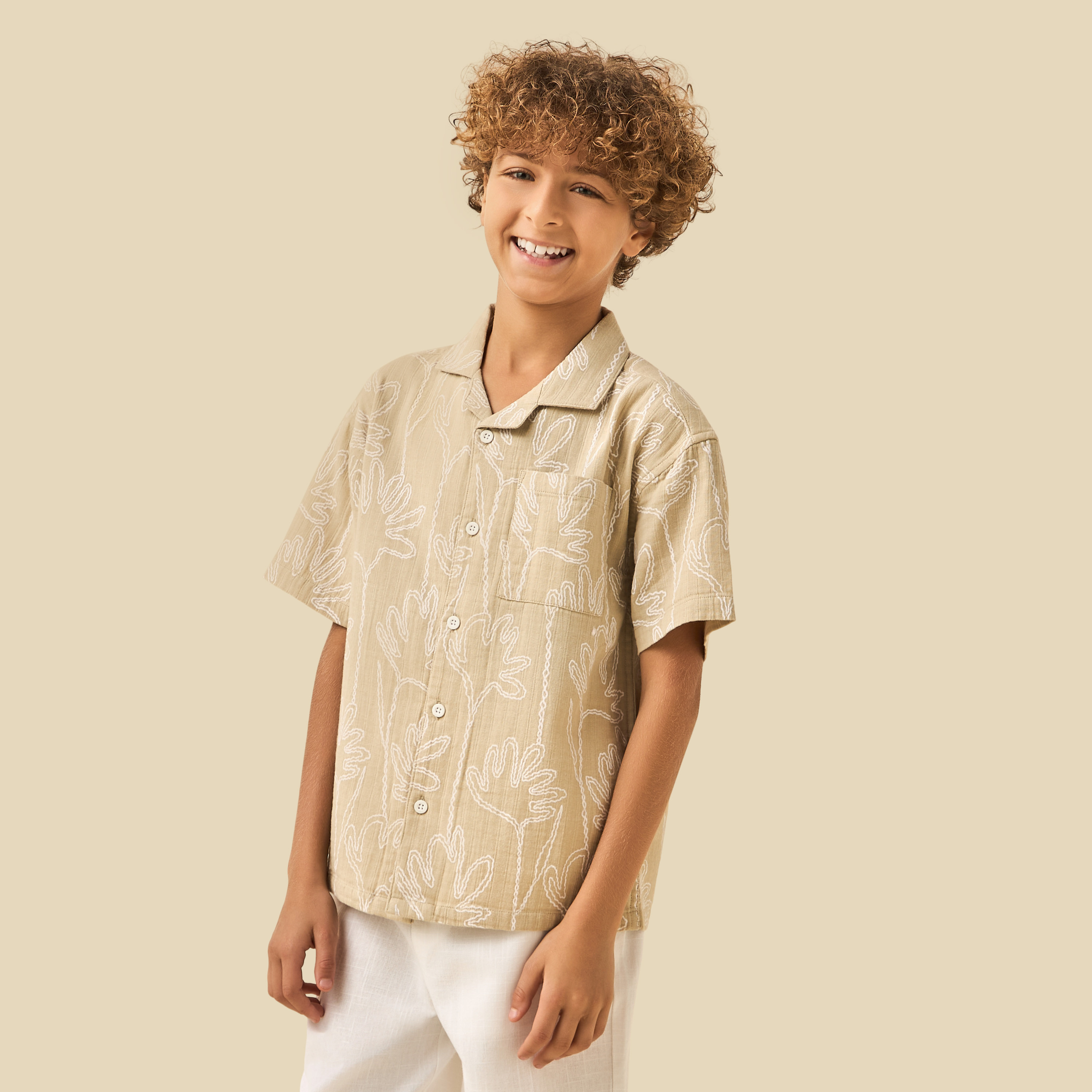 Juniors Camp Collar Short Sleeves Shirt and Shorts Set with Floral Print-boys-clothing-setsandcoords-image-2