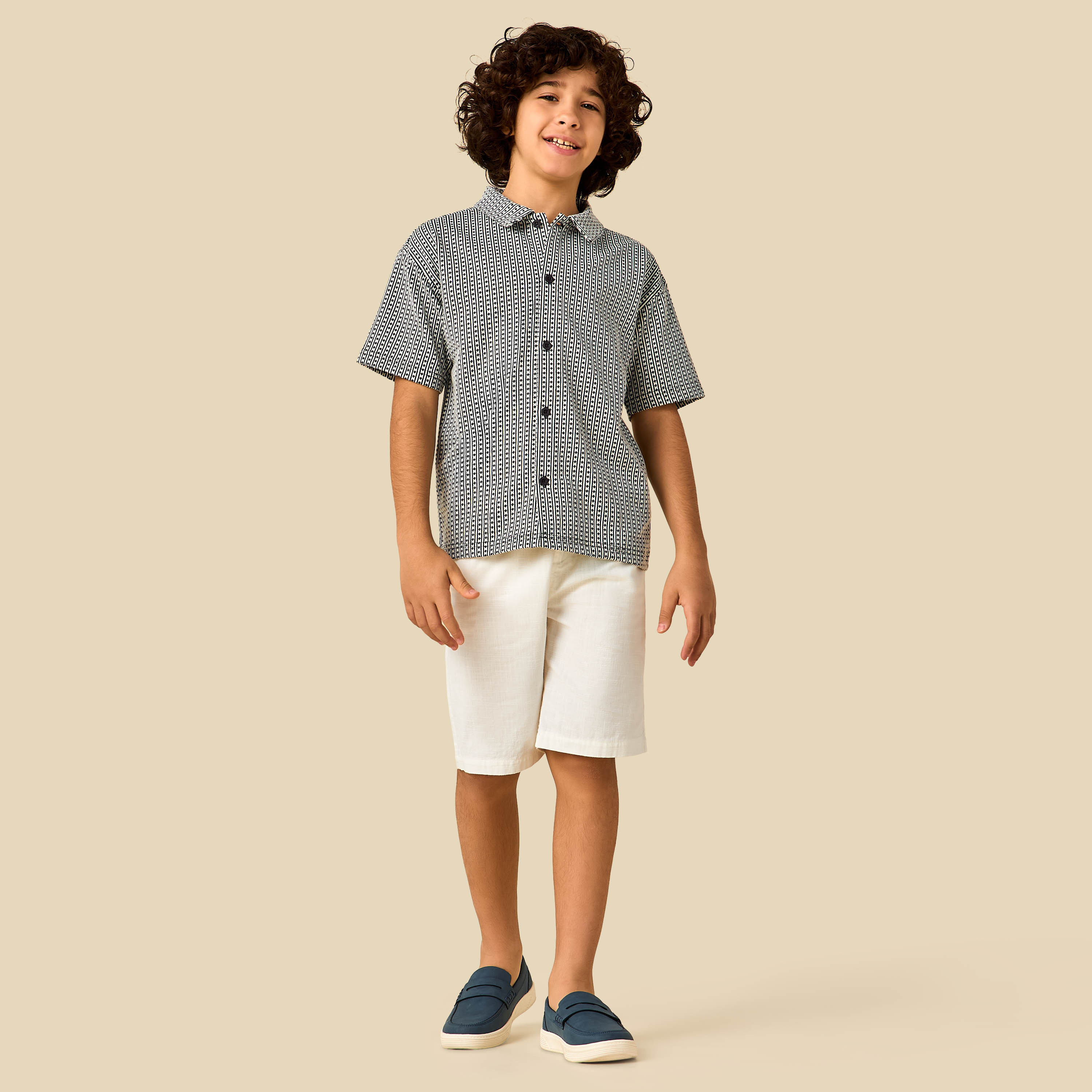 طقم قميص بياقة وأكمام طويلة وشورت من جونيورز-boys-clothing-setsandcoords-image-3