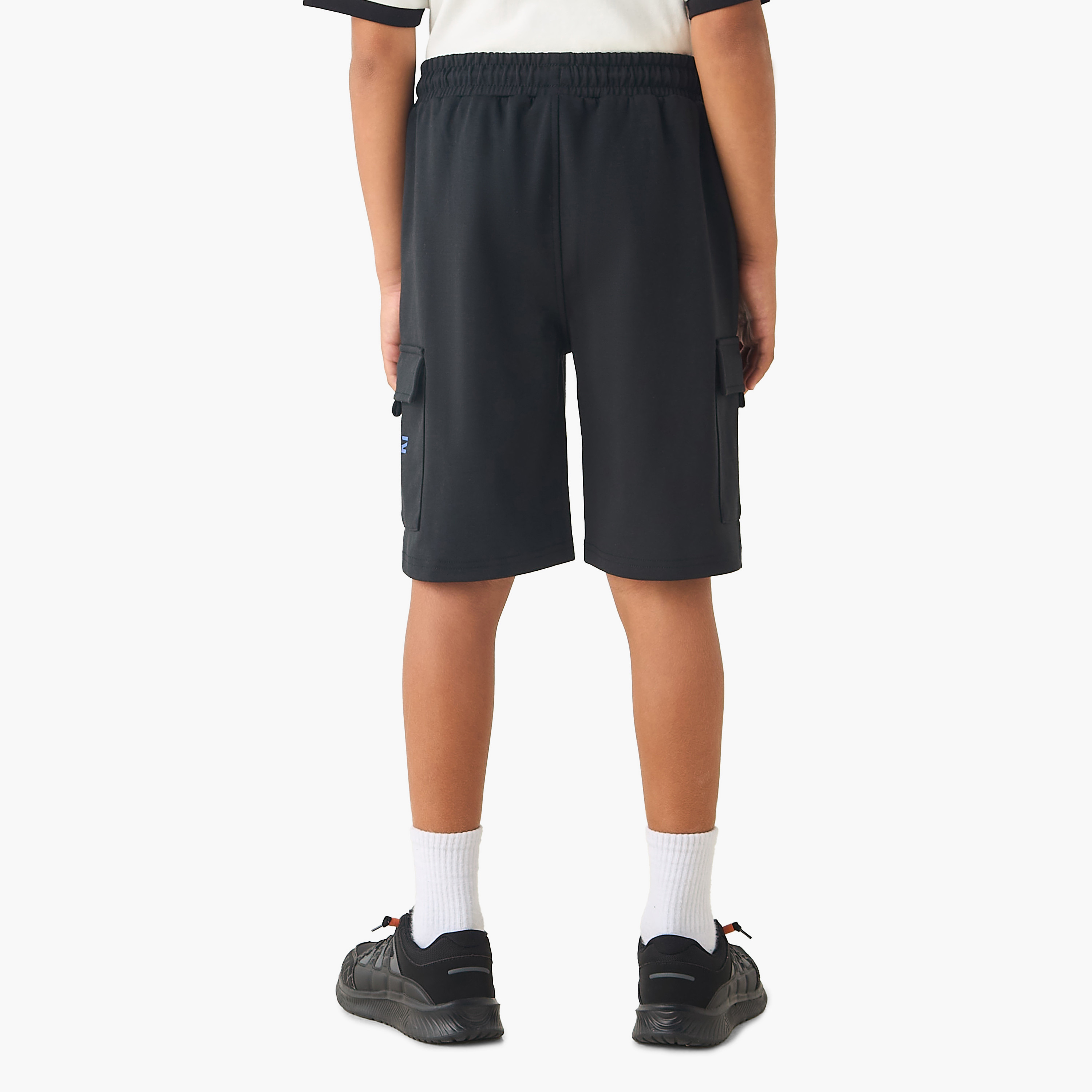شورت بجيوب كارجو وخصر مطاطي برباط من إكس واي زد-sports-boys-clothing-bottoms-shorts-image-3