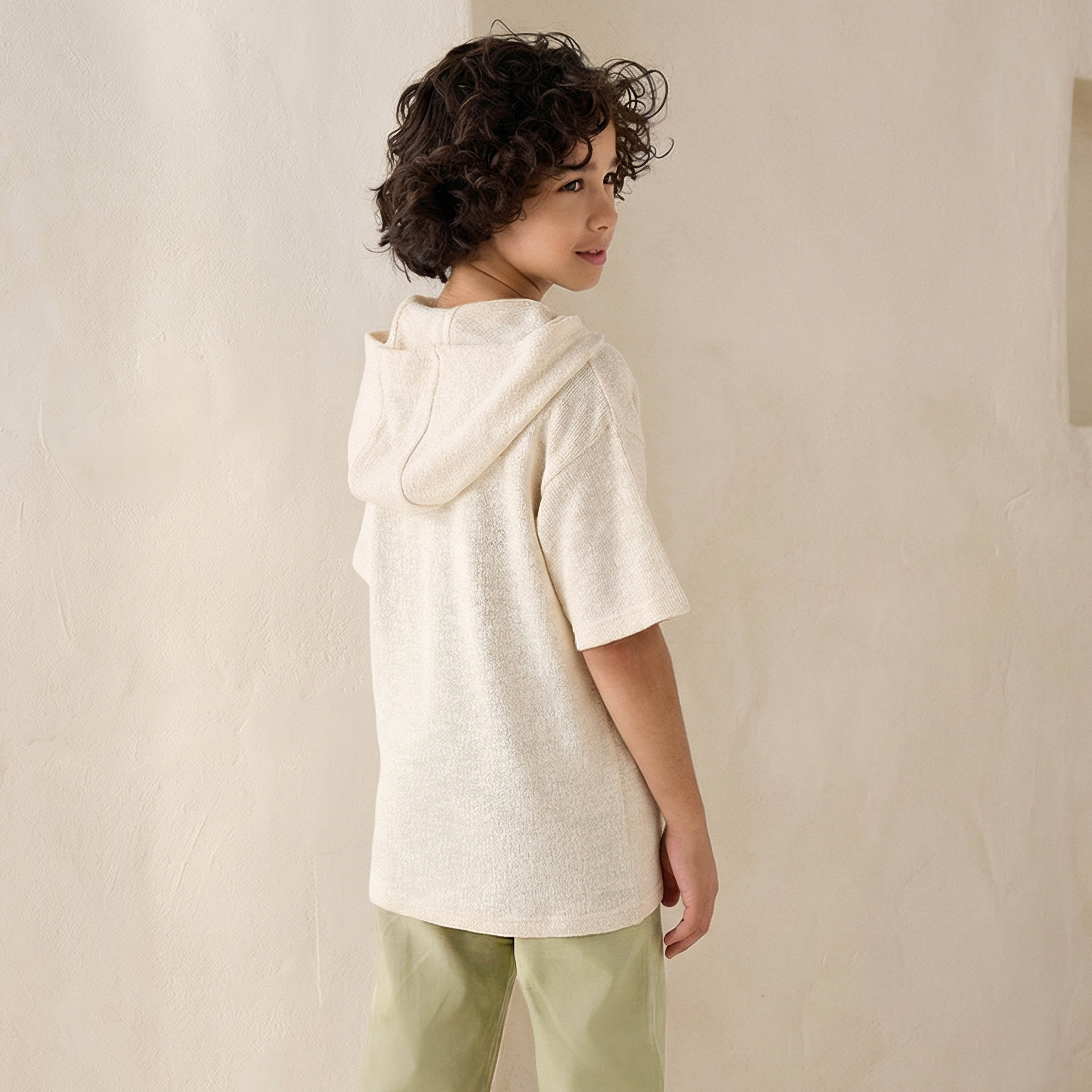 تيشيرت بقبعة وأكمام قصيرة وتصميم بارز الملمس-boys-clothing-tshirtsandpolos-image-3