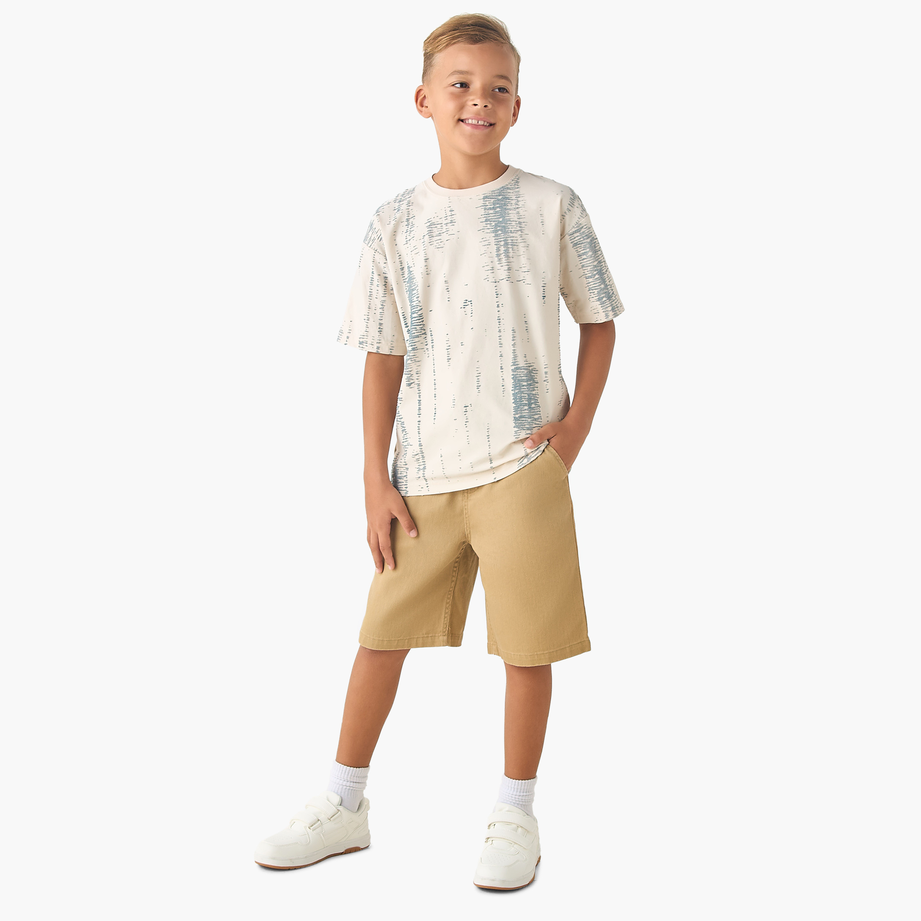 تيشيرت بياقة ضيّقة وأكمام قصيرة وطبعات من إليجو-boys-clothing-tshirtsandpolos-image-2