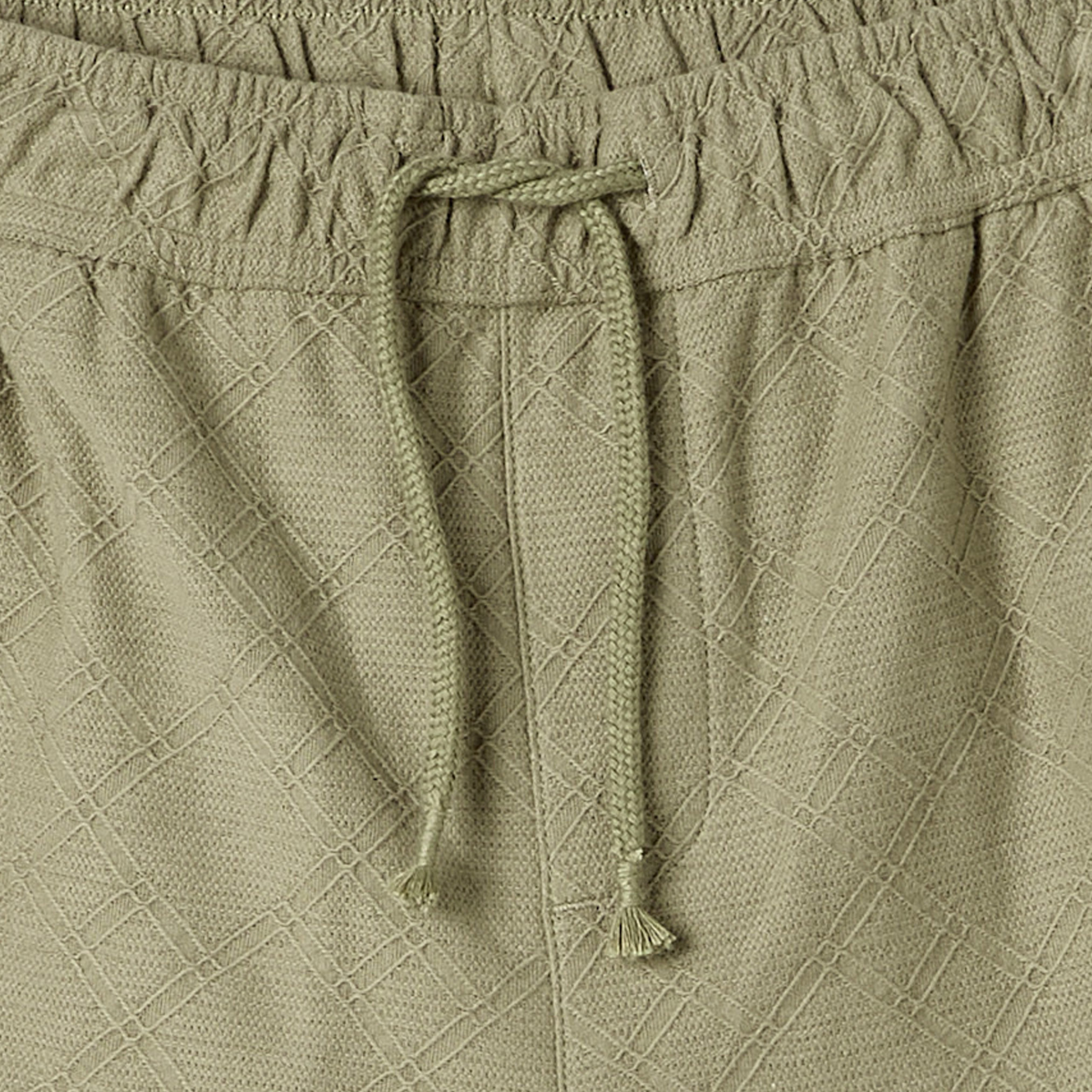 طقم شورت وقميص بارز الملمس بأكمام قصيرة وياقة عادية-boys-clothing-setsandcoords-image-6
