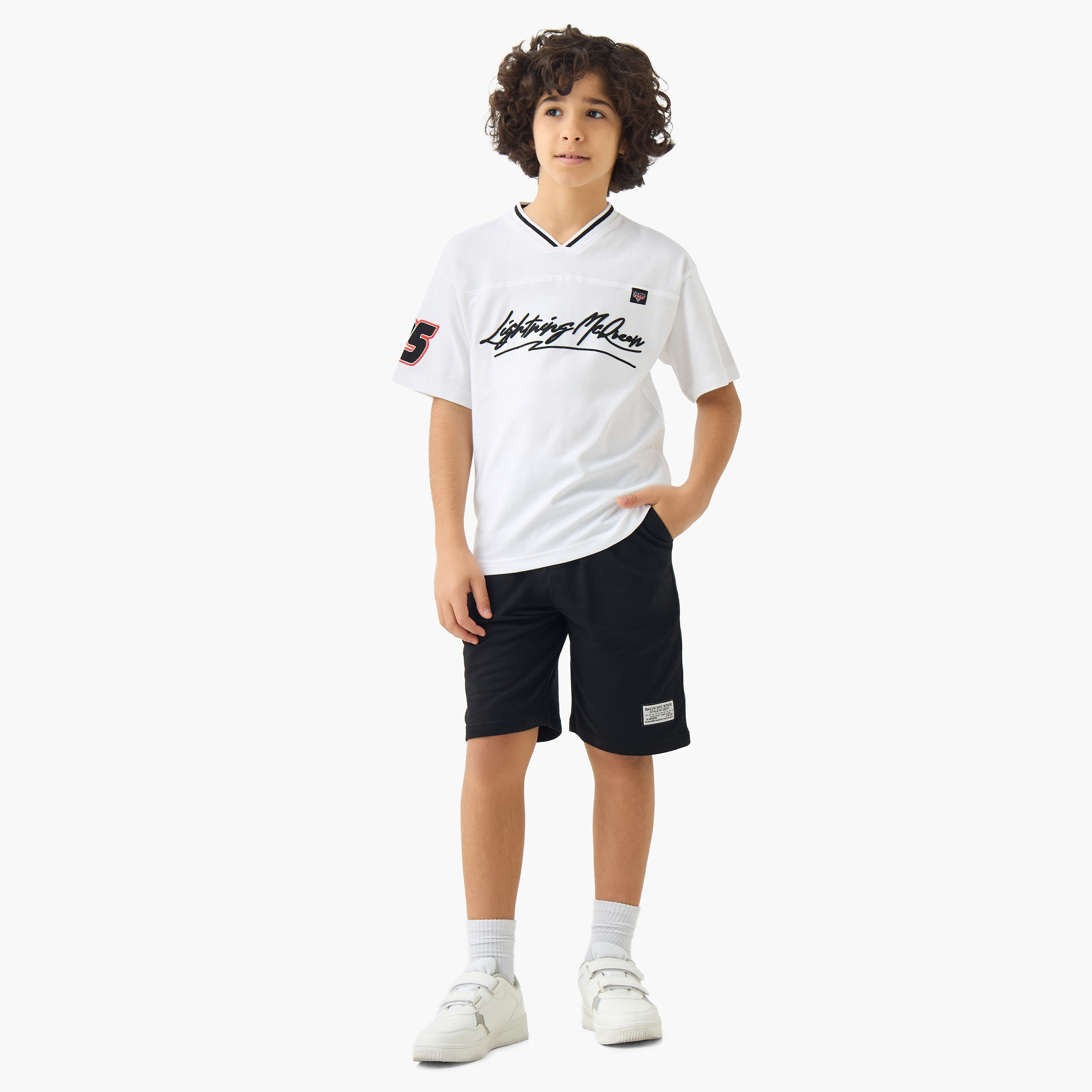 تيشيرت ولادي قطن برقبة V وأكمام قصيرة وتطريزات من ديزني-boys-clothing-tshirtsandpolos-image-2