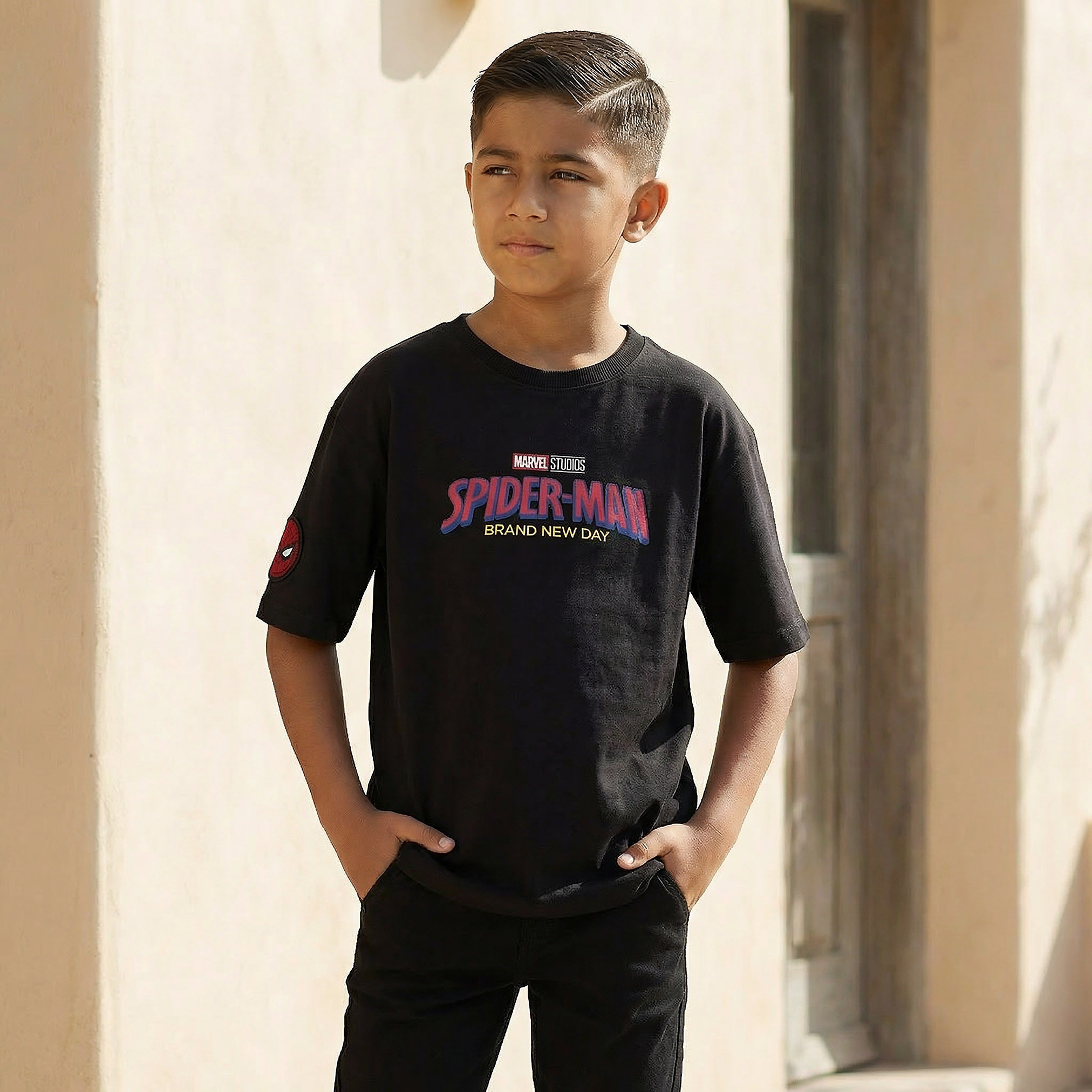 تيشيرت بياقة ضيقة وأكمام قصيرة وطبعات سبايدر مان-boys-clothing-tshirtsandpolos-image-1
