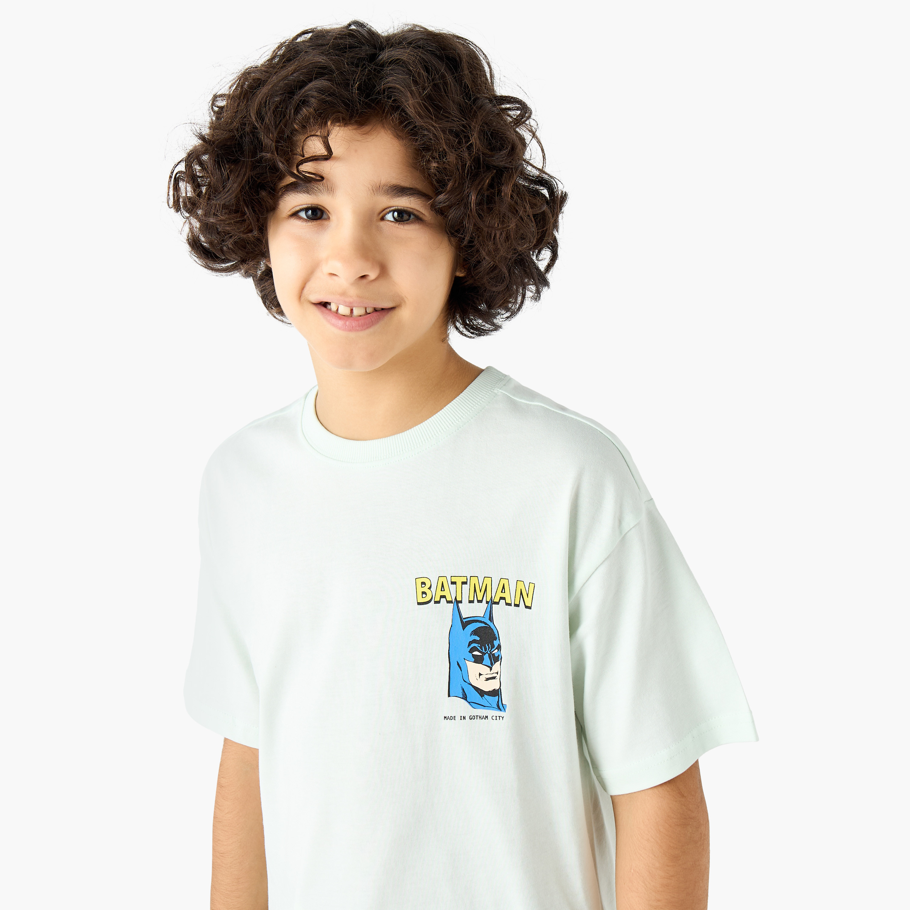 تيشيرت بياقة ضيقة وأكمام قصيرة وطبعات باتمان-boys-clothing-tshirtsandpolos-image-2