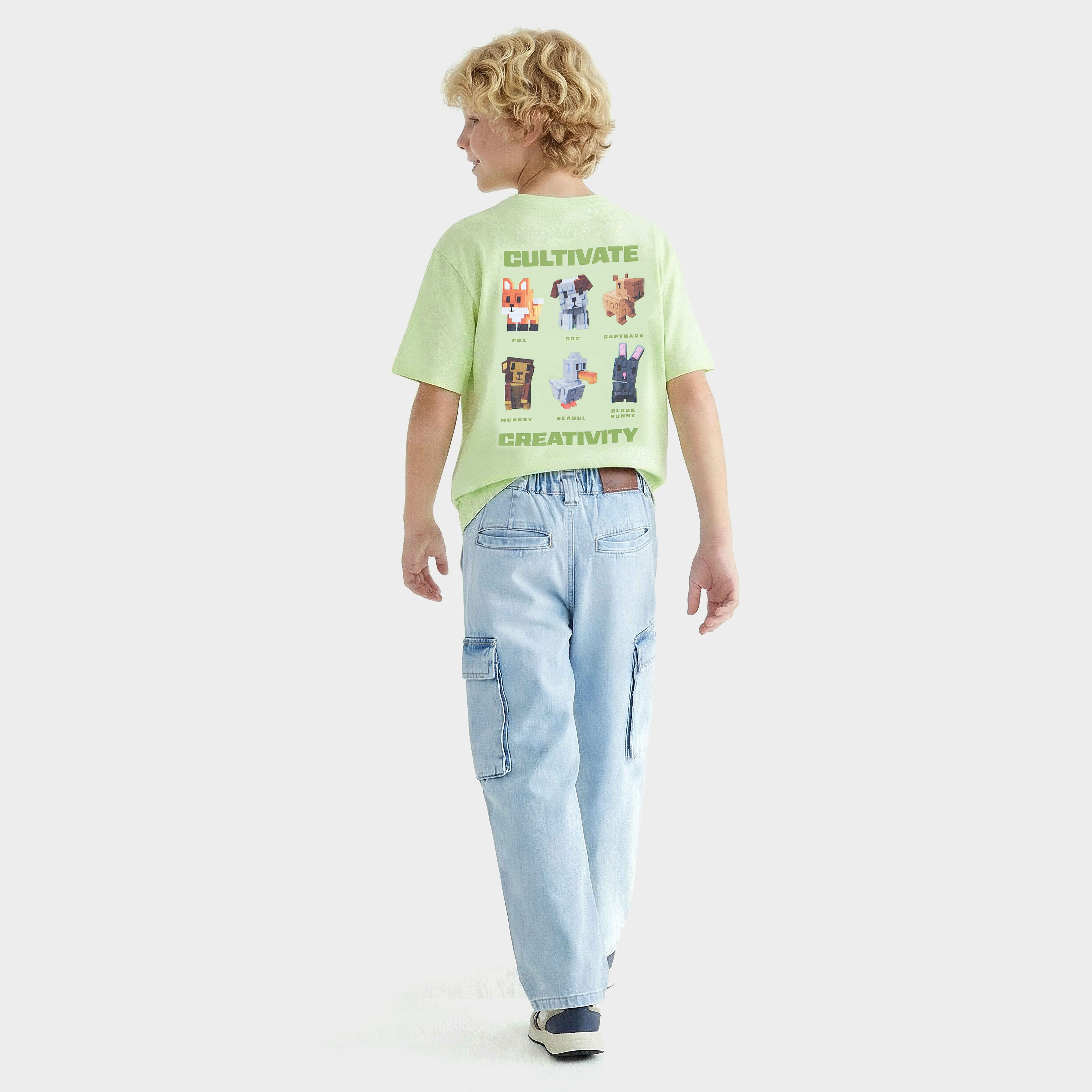 تيشيرت بياقة ضيقة وأكمام قصيرة وطبعات جرافيك-boys-clothing-tshirtsandpolos-image-3