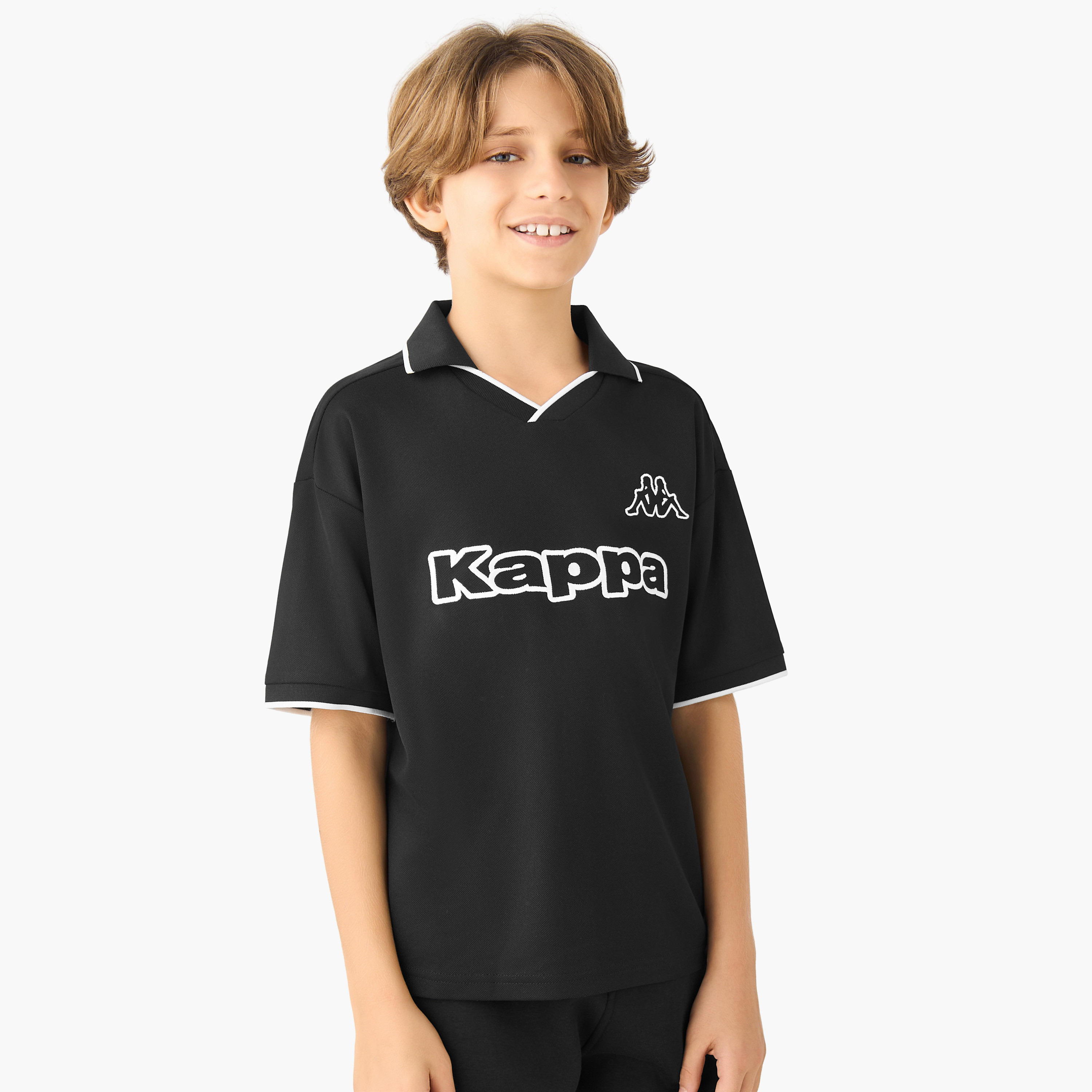 تي شيرت كابا بياقة وأكمام قصيرة وطبعة الشعار-sports-boys-clothing-tops-image-6