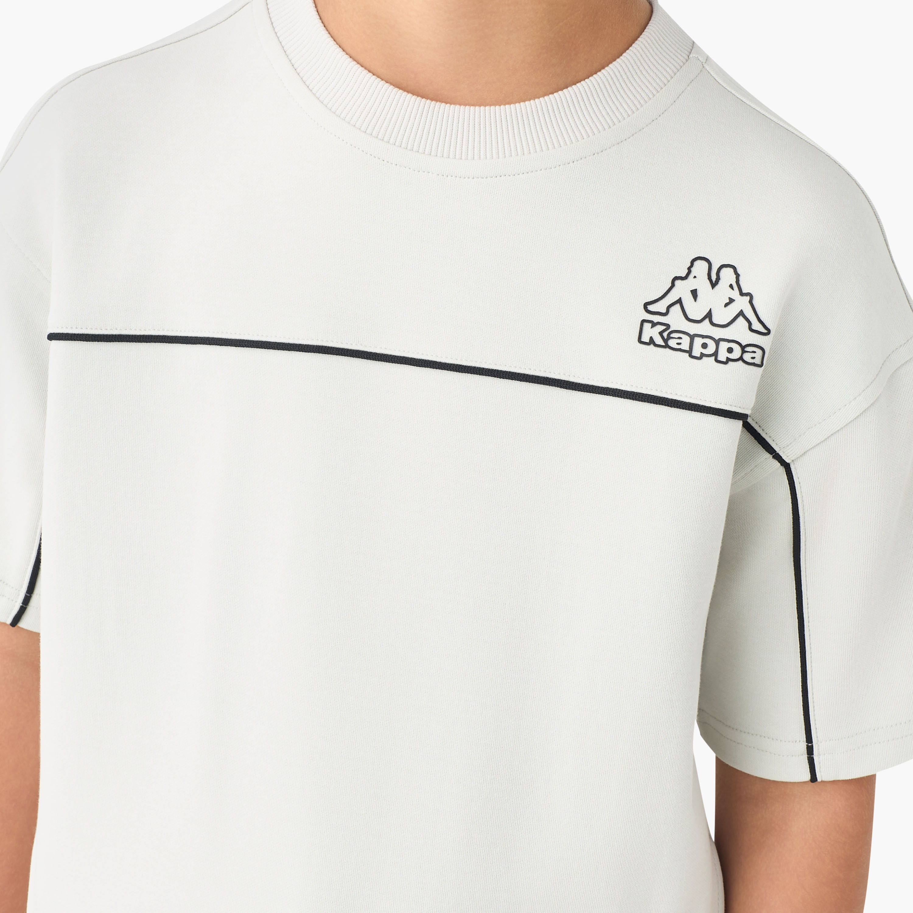 Kappa Crew Neck Short Sleeves T-Shirt and Shorts Set with Piping Detail-sports-boys-clothing-sets-image-5