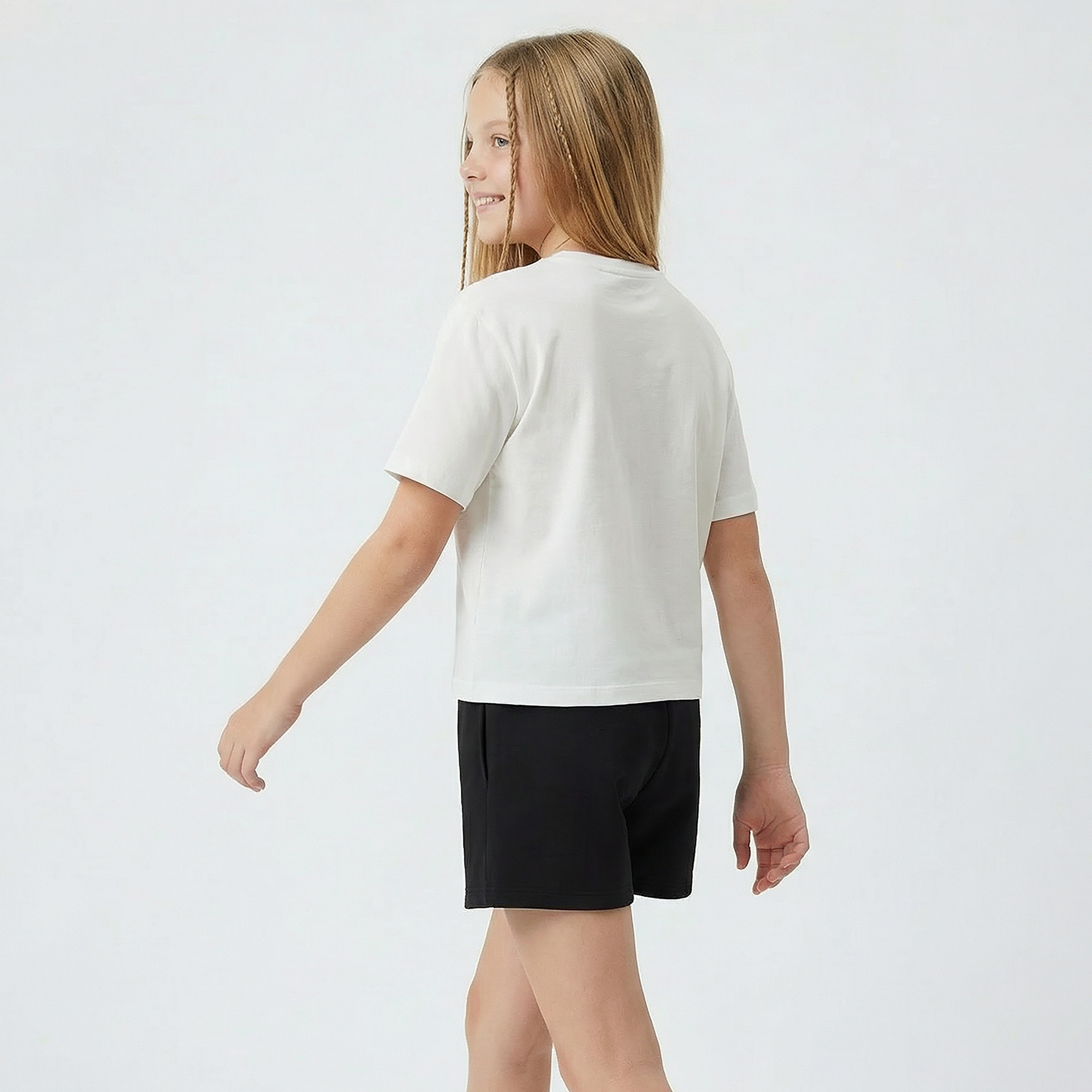 Juniors Crew Neck Short Sleeve T-shirt with Graphic Print-girls-clothing-tshirts-image-3