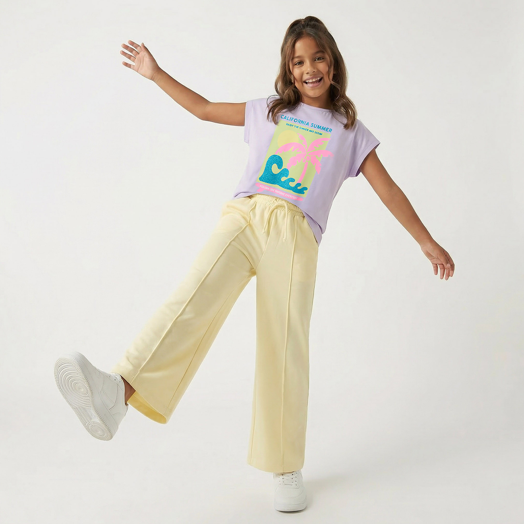 Juniors Round Neck Short Sleeves T-shirt with Graphic Print-girls-clothing-tshirts-image-6