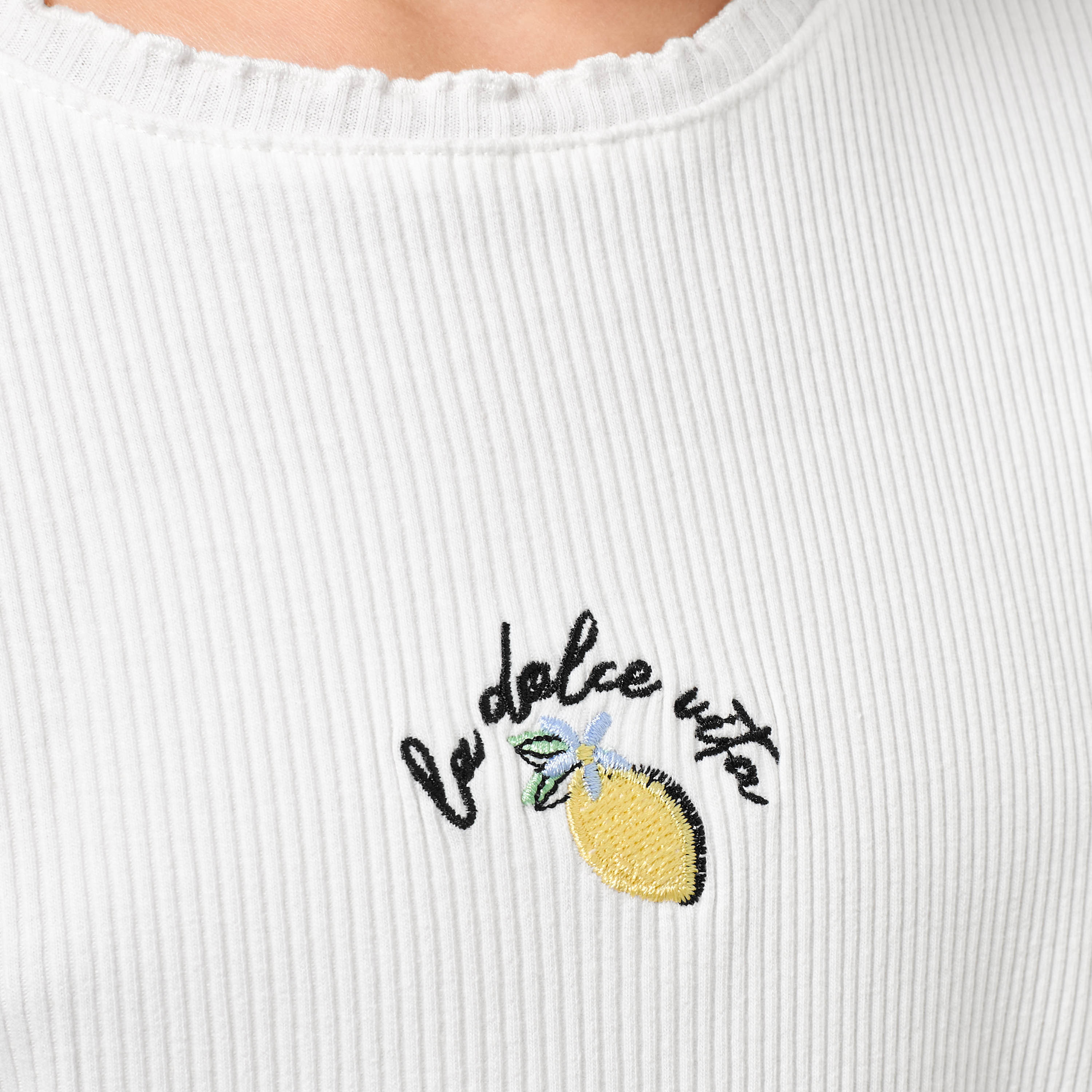 Juniors Crew Neck Short Sleeves T-shirt with Lemon Embroidery-girls-clothing-tshirts-image-5