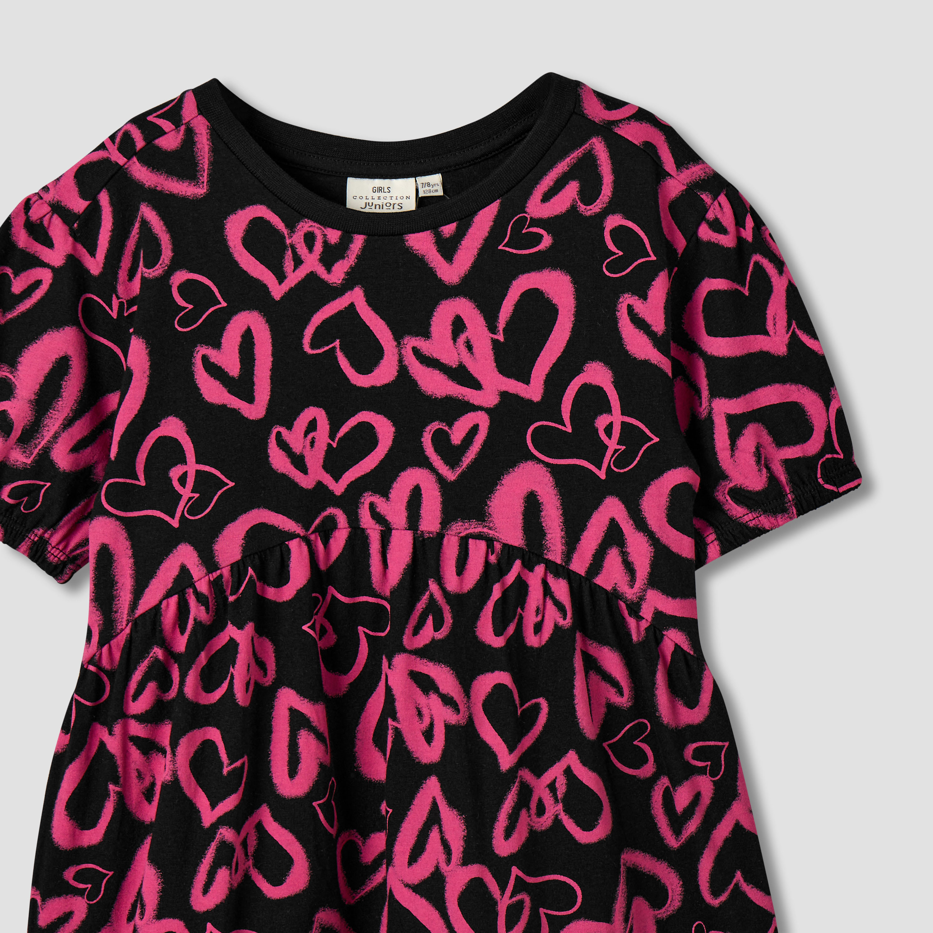 فستان إيه لاين بياقة مستديرة وأكمام قصيرة وطبعات قلب من جونيورز-girls-clothing-dressesandjumpsuits-image-3