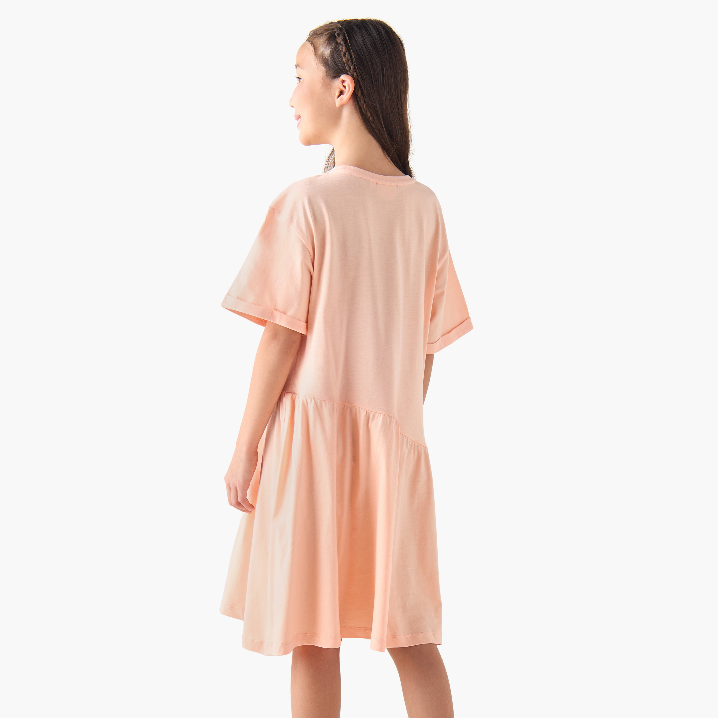 فستان تيشيرت بياقة مستديرة وأكمام قصيرة وطبعات من جونيورز-girls-clothing-dressesandjumpsuits-image-3