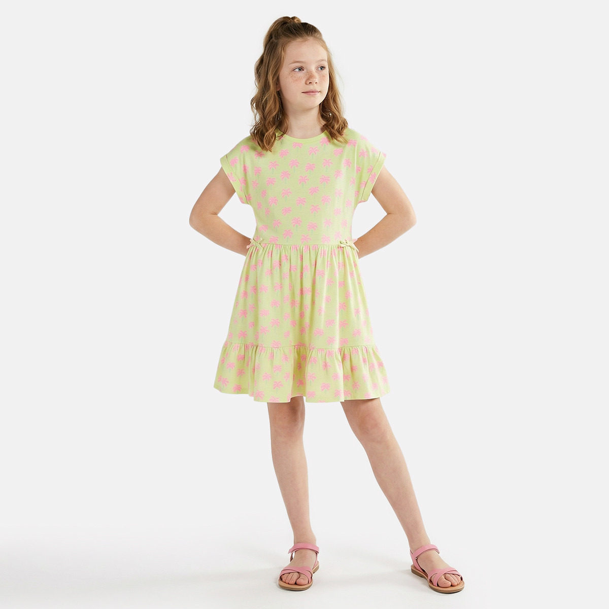 فستان برقبة مستديرة وأكمام قصيرة وطبقات وبطول الركبة وبطبعات من جونيورز-girls-clothing-dressesandjumpsuits-image-1