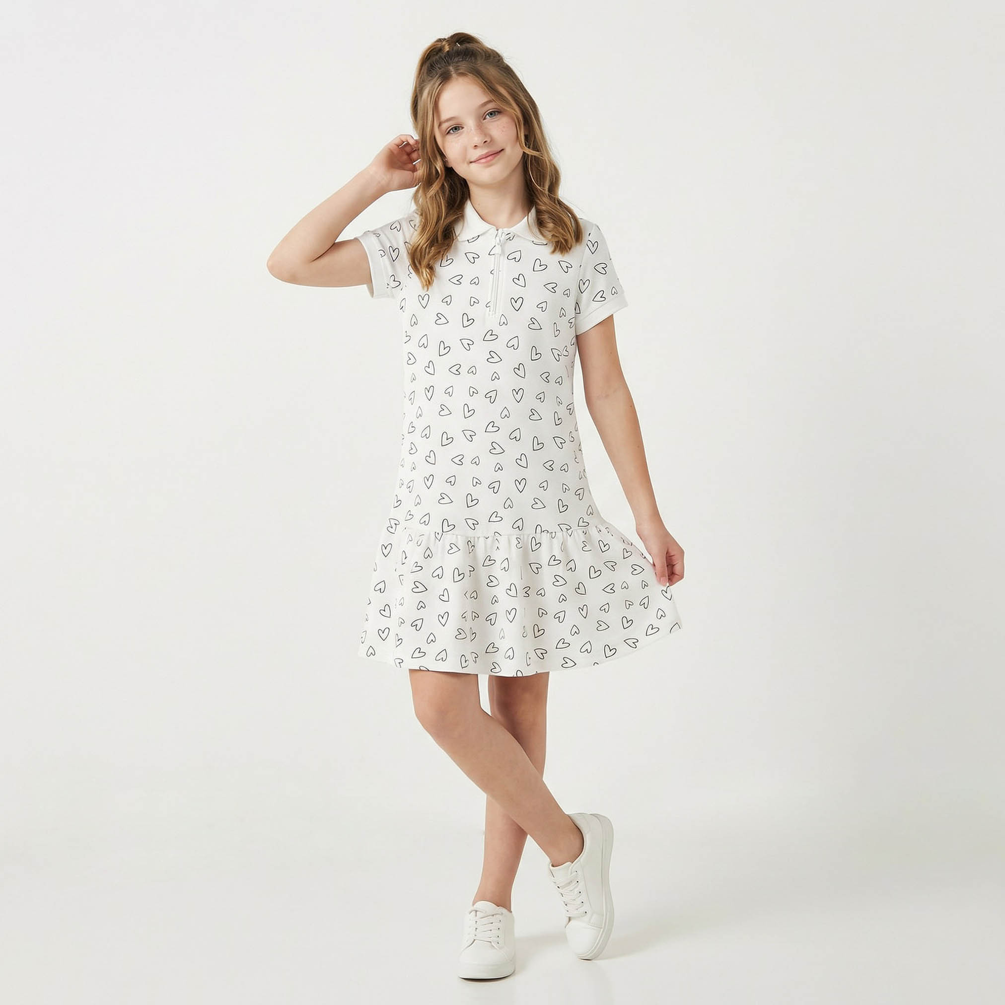 فستان بولو بطول الركبة وياقة وأكمام قصيرة وطبعات قلب من جونيورز-girls-clothing-dressesandjumpsuits-image-1