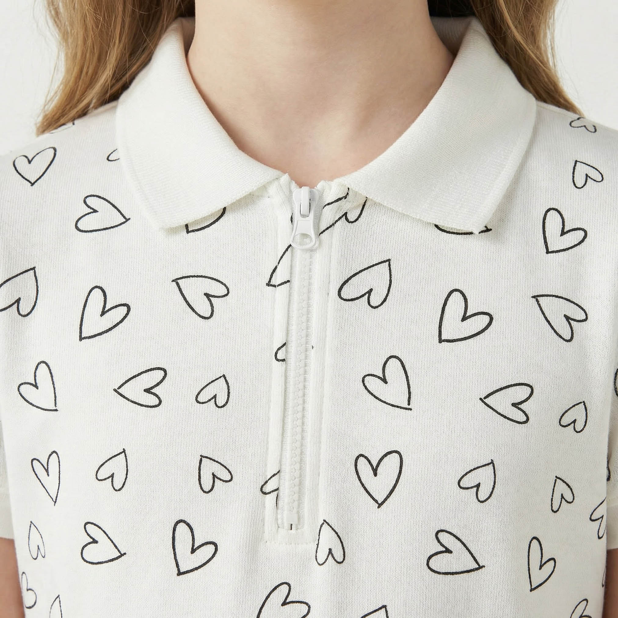 فستان بولو بطول الركبة وياقة وأكمام قصيرة وطبعات قلب من جونيورز-girls-clothing-dressesandjumpsuits-image-6