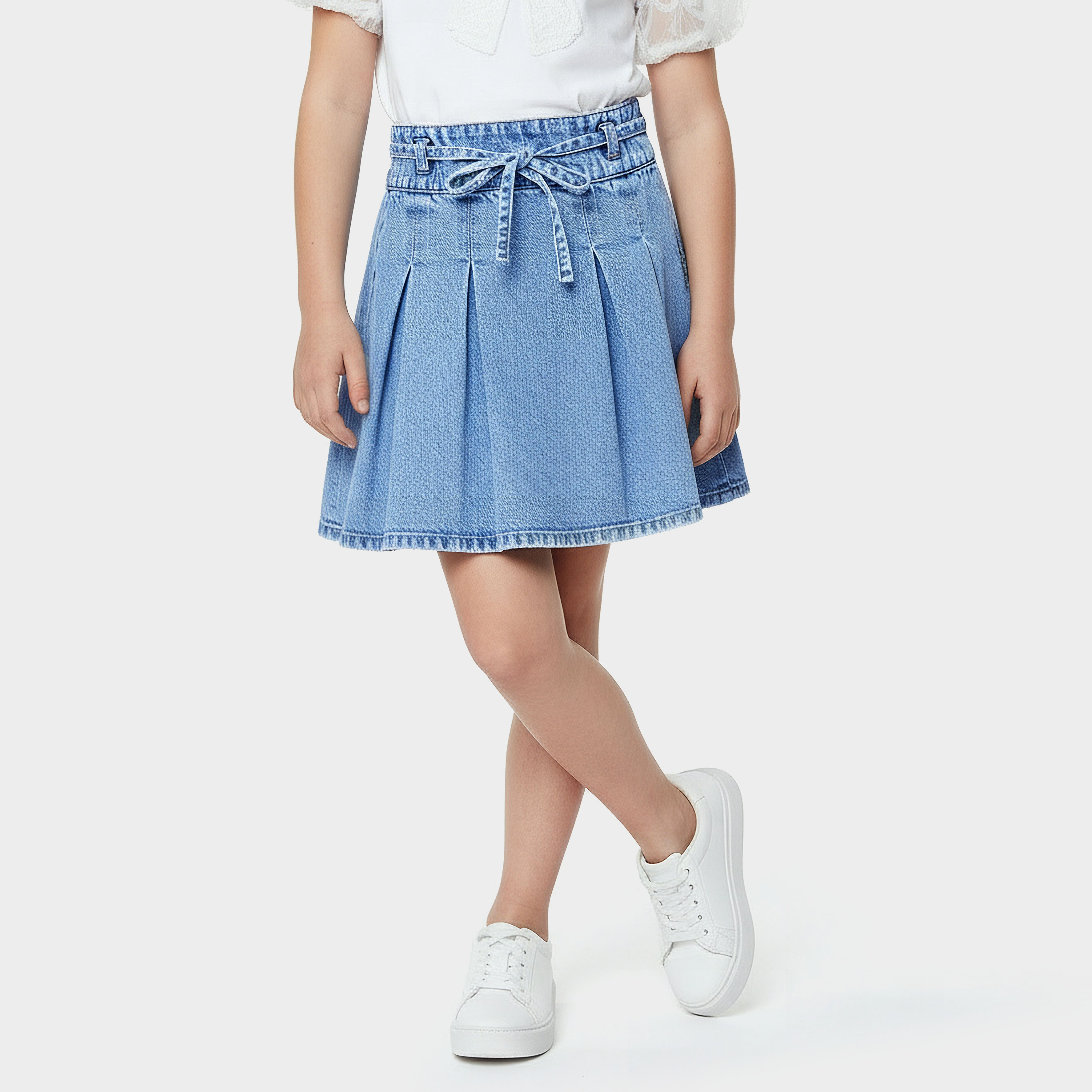 تنورة دينم بطول الركبة وكسرات من جونيورز-girls-clothing-bottoms-skirts-image-1