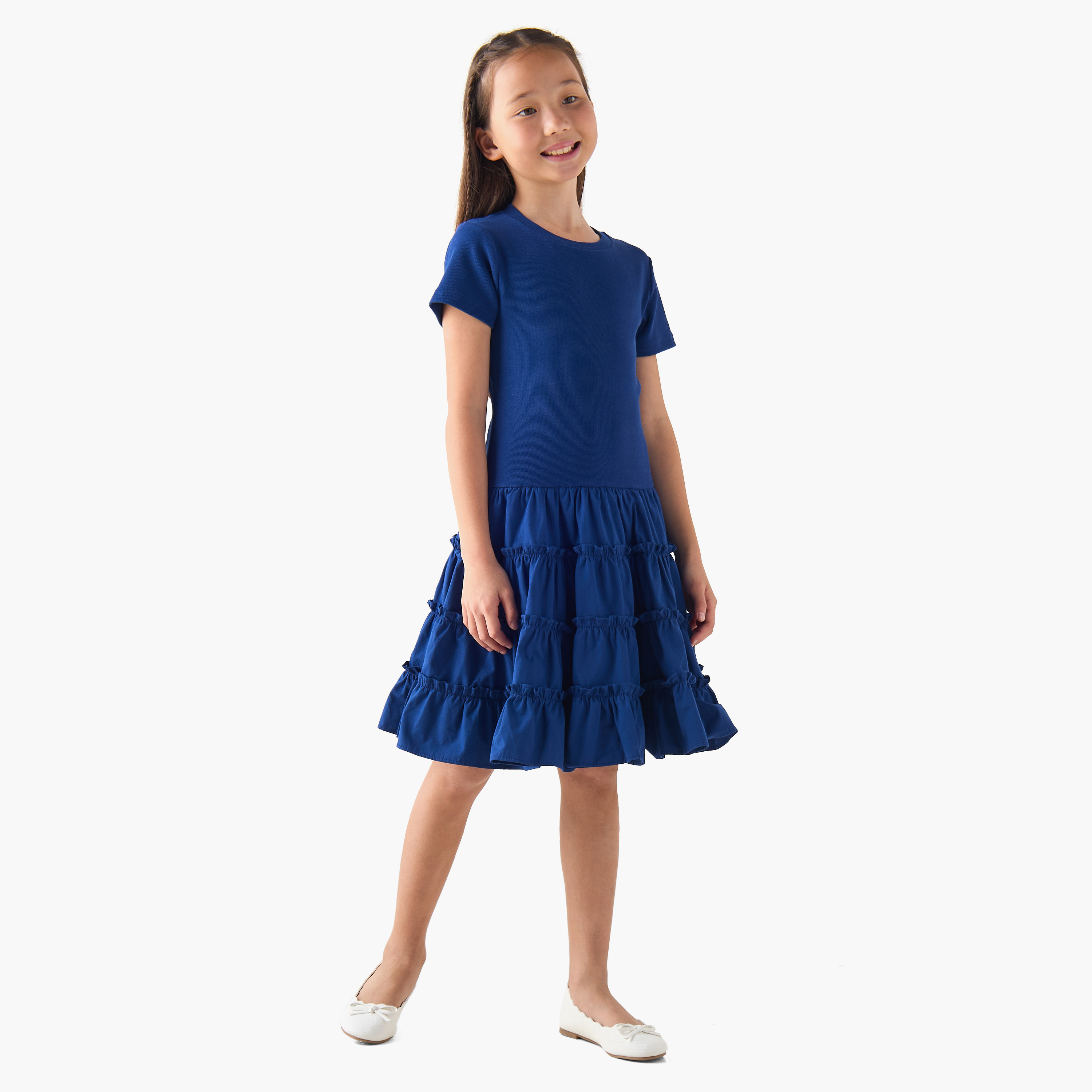 فستان بأكمام قصيرة وياقة مستديرة وخصر منسدل وكشكش من جونيورز-girls-clothing-dressesandjumpsuits-image-2