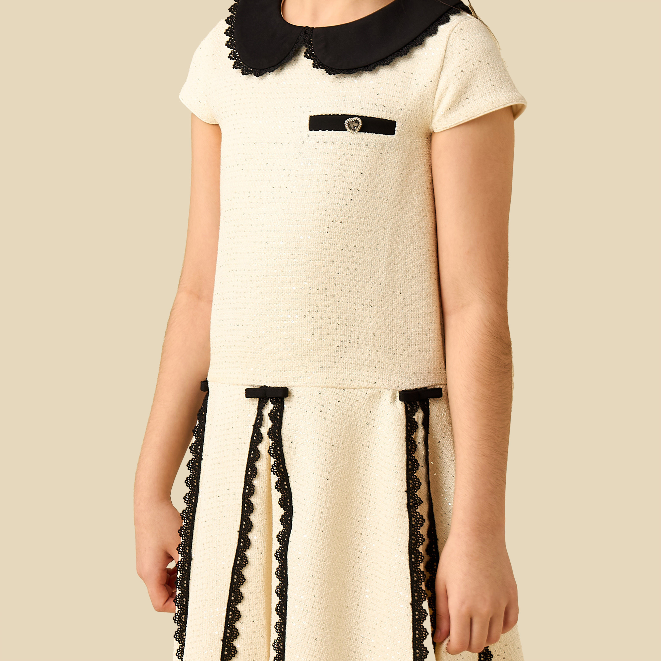 فستان بياقة بيتر بان وأكمام كاب وسحاب إغلاق من جونيورز-girls-clothing-dressesandjumpsuits-image-2