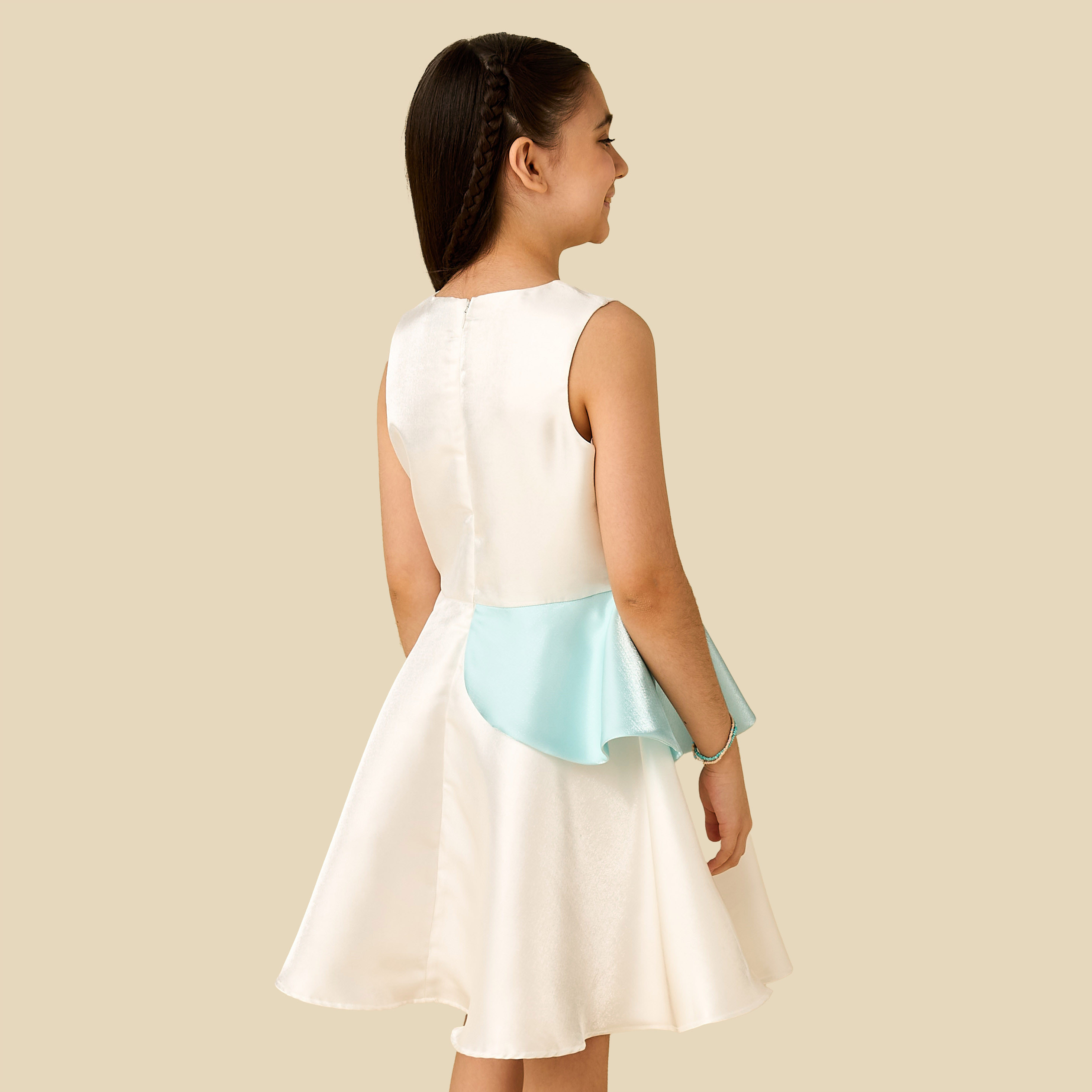 Juniors Round Neck Sleeveless Dress with Floral Bow Applique-girls-clothing-dressesandjumpsuits-image-3