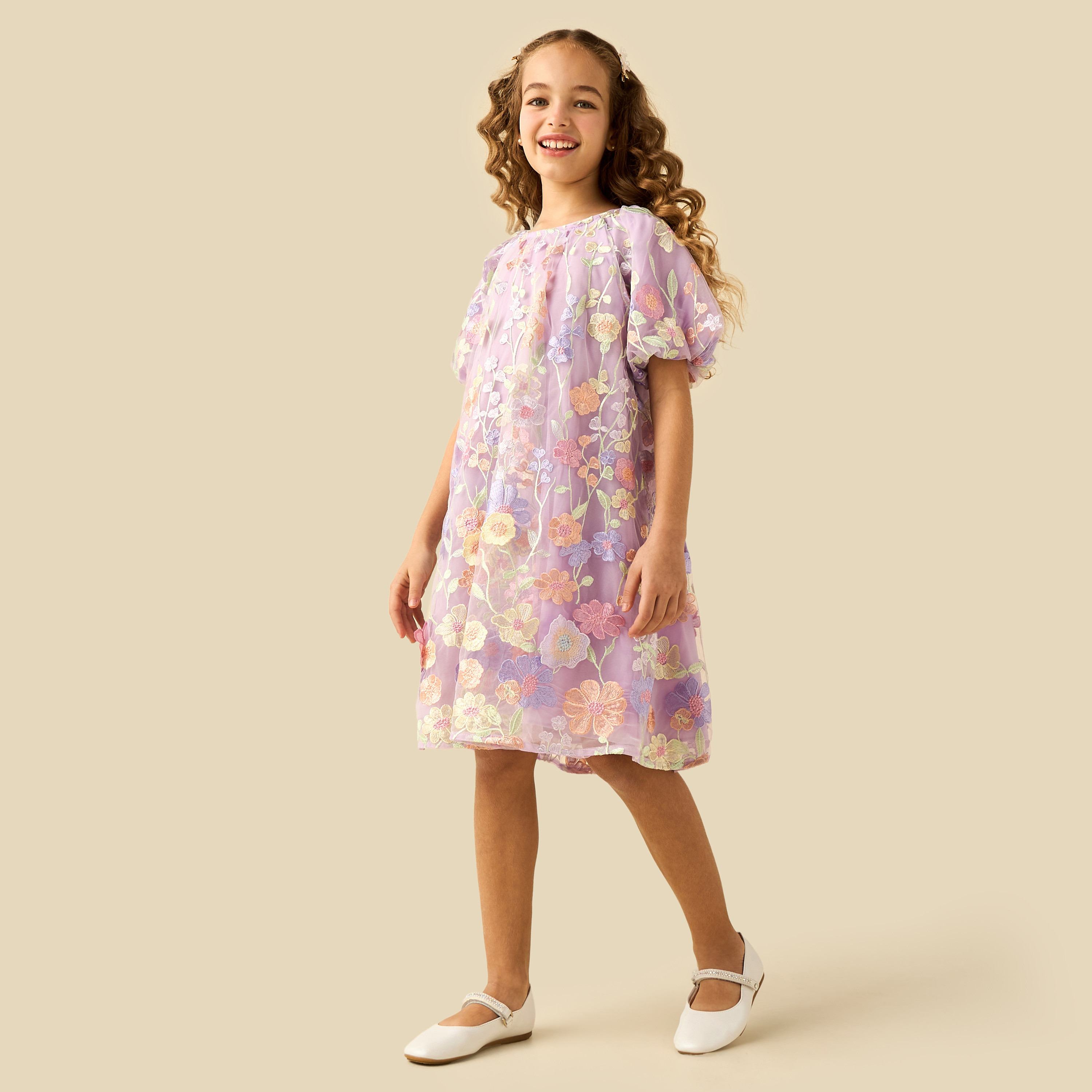 فستان إيه لاين بياقة مستديرة وأكمام قصيرة وتطريز زهري من جونيورز-girls-clothing-dressesandjumpsuits-image-4