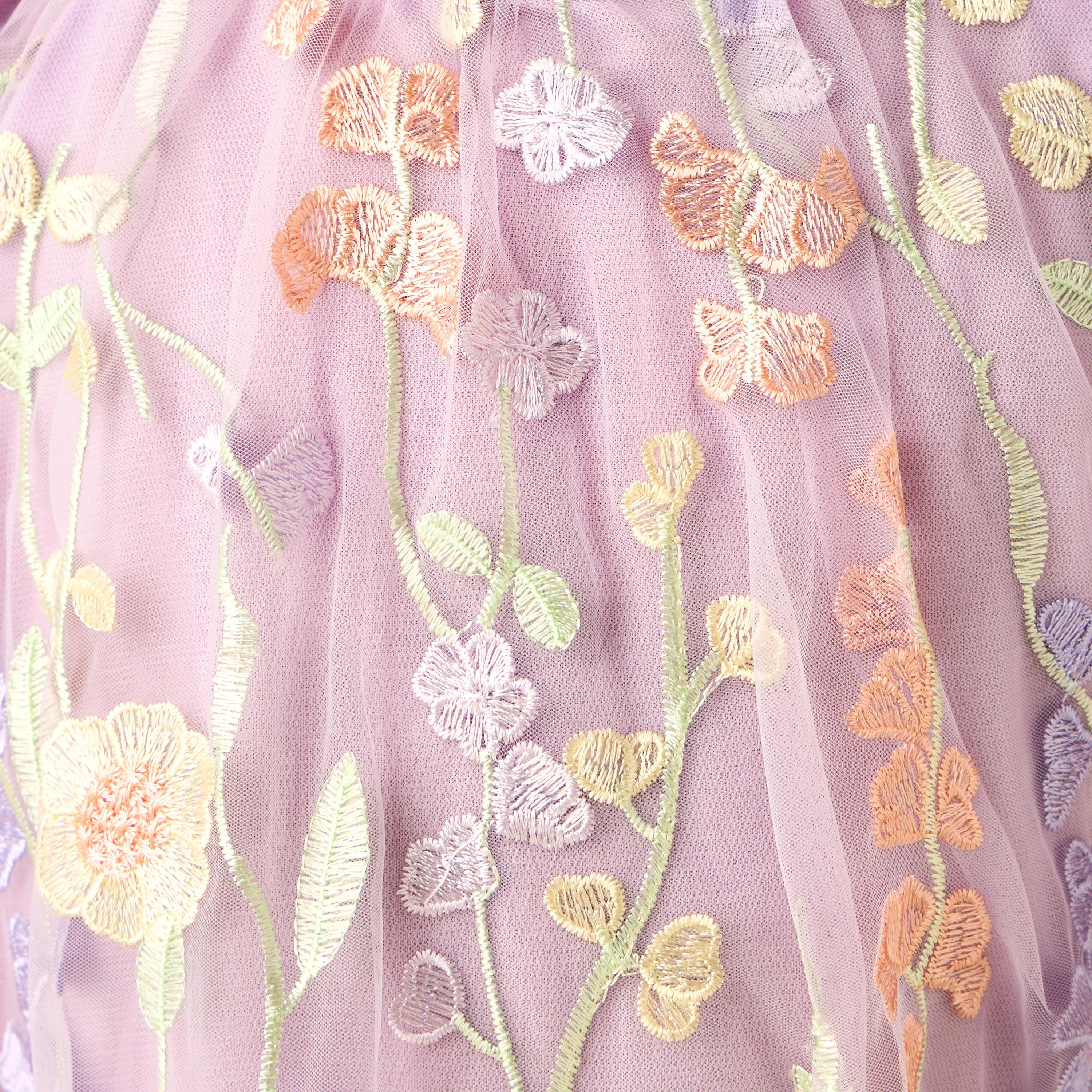 فستان إيه لاين بياقة مستديرة وأكمام قصيرة وتطريز زهري من جونيورز-girls-clothing-dressesandjumpsuits-image-1