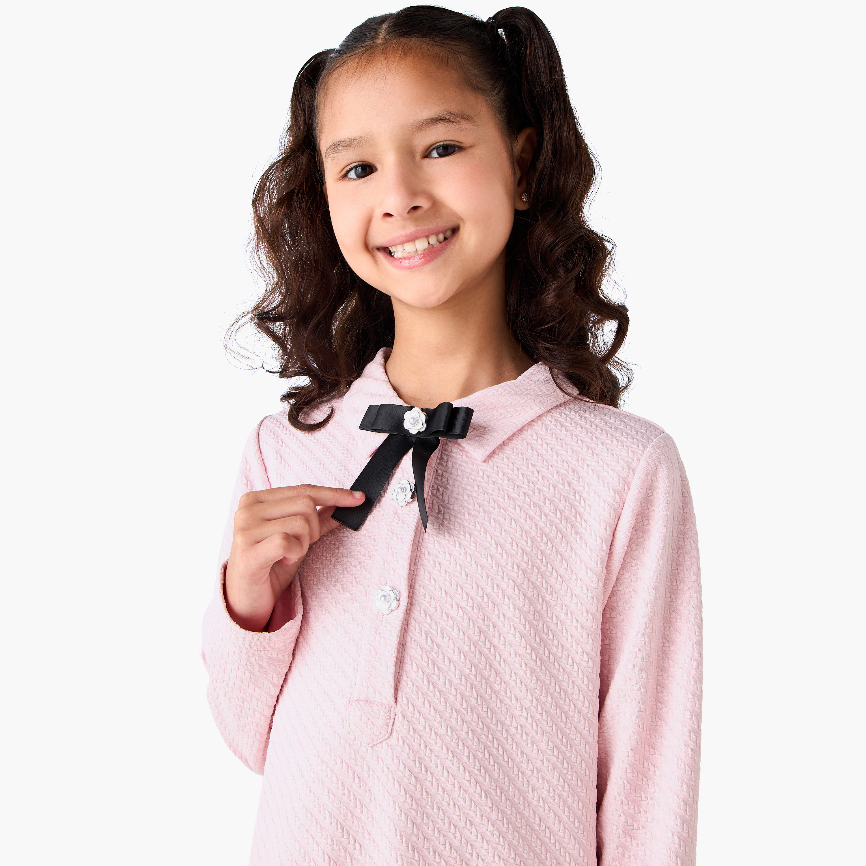 فستان إيه لاين بياقة وأكمام طويلة وفيونكة من جونيورز-girls-clothing-dressesandjumpsuits-image-4