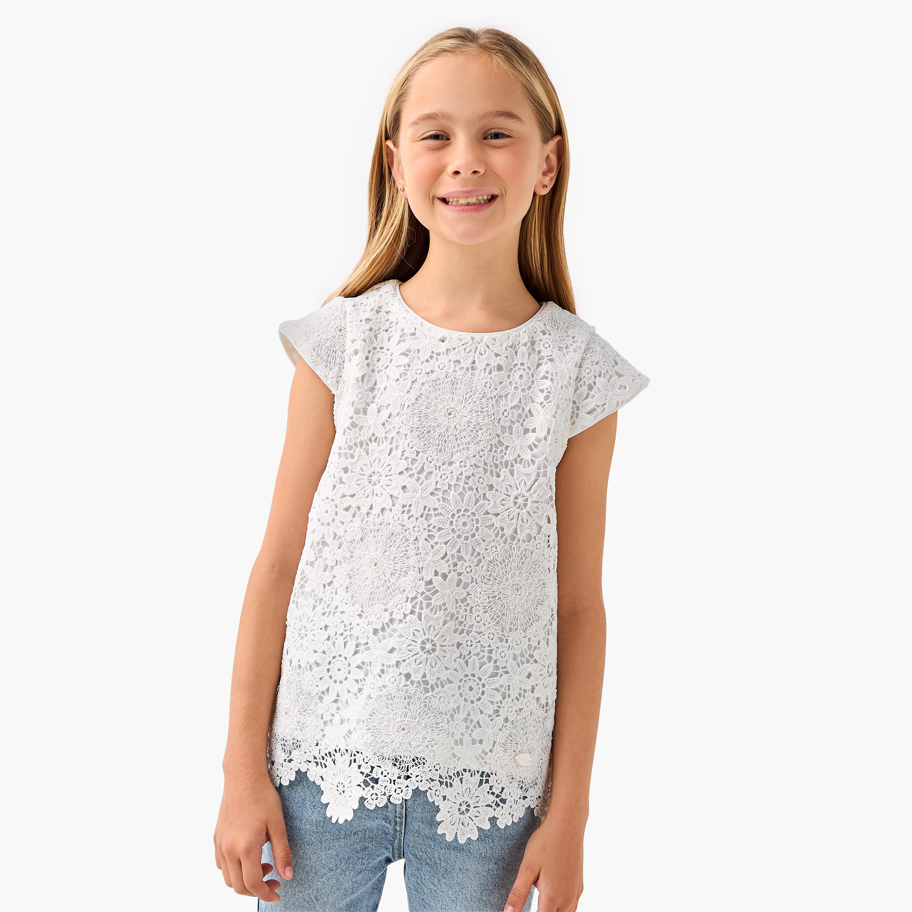 بلوزة بياقة مستديرة وأكمام كاب وتطريزات للبنات من إليجو-girls-clothing-blousesandshirts-image-5
