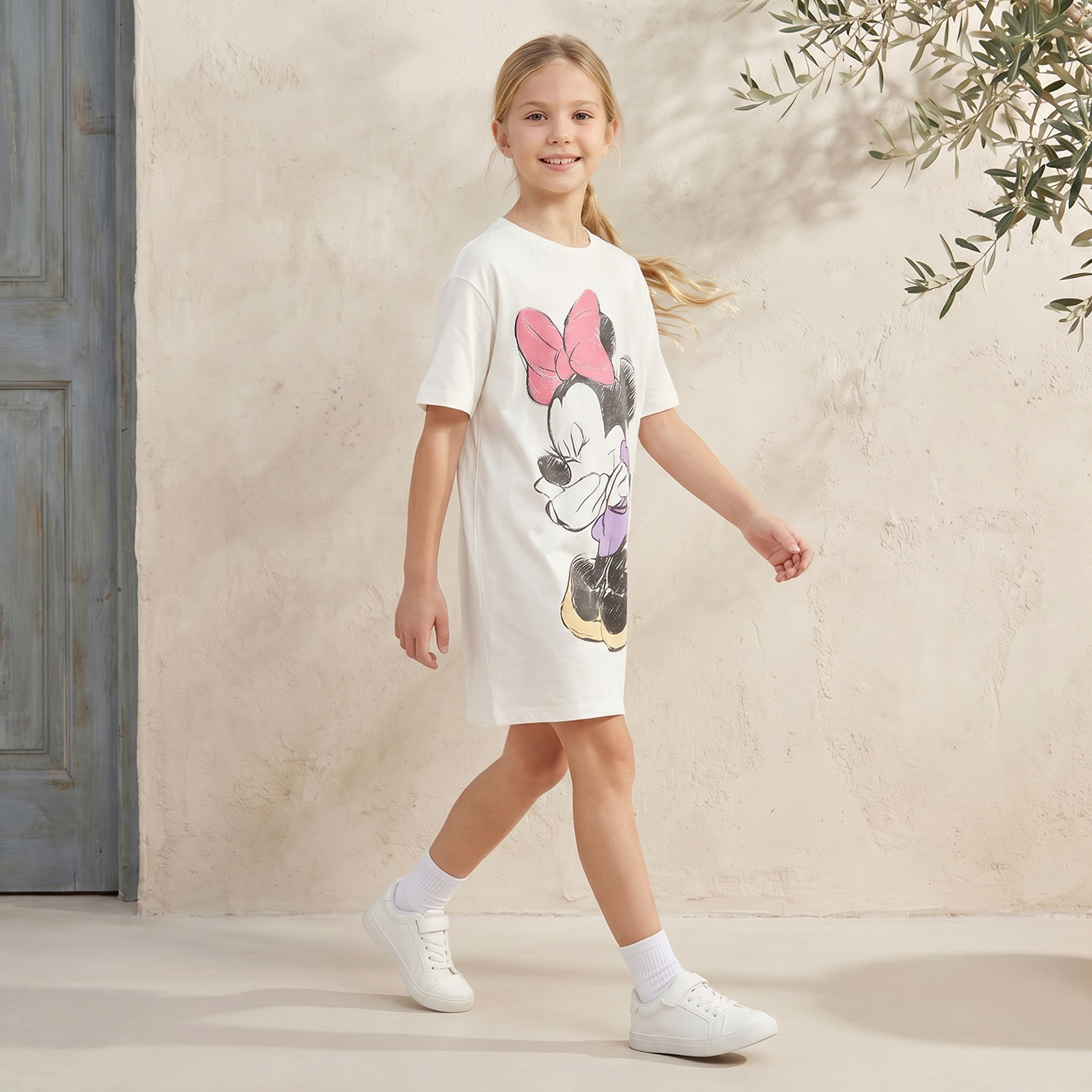 Disney Round Neck Short Sleeves Knee Length Shift Dress with Minnie Mouse Print-girls-clothing-dressesandjumpsuits-image-2