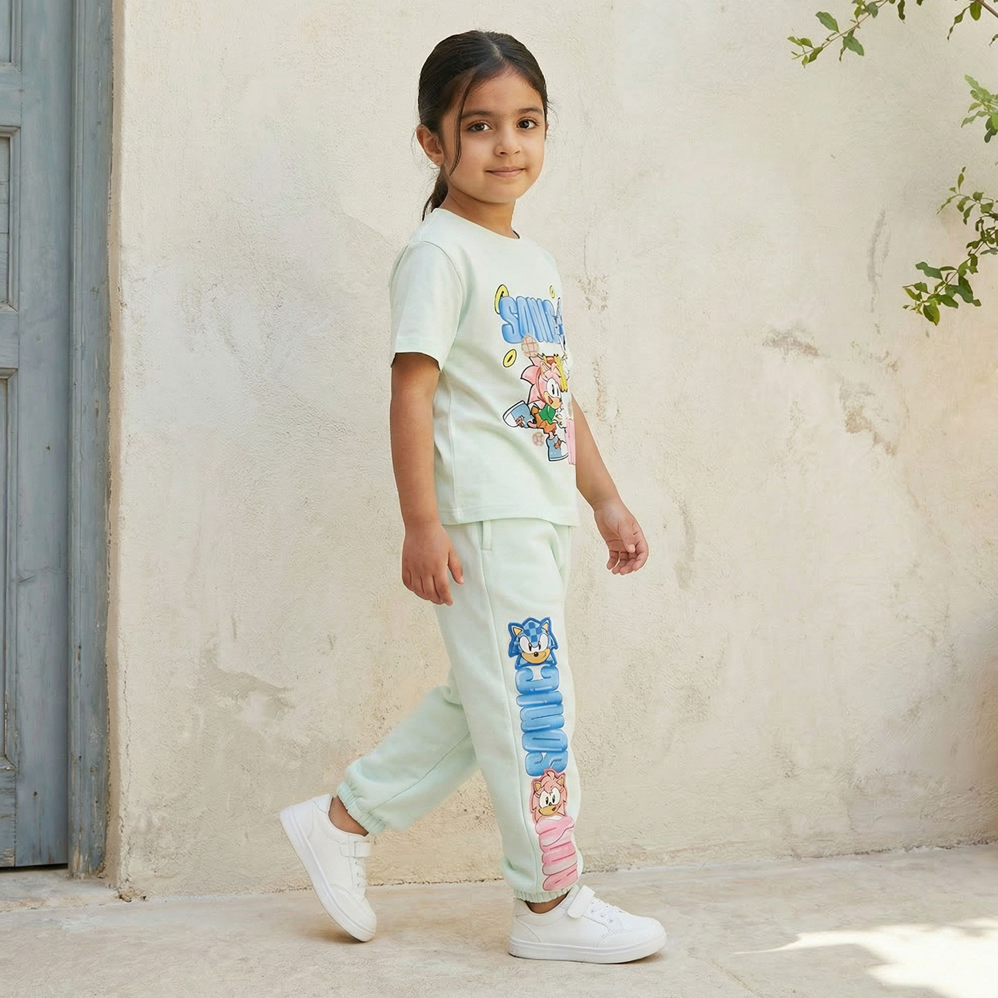 SEGA Crew Neck Short Sleeves T-shirt with Sonic the Hedgehog Print-girls-clothing-tshirts-image-2