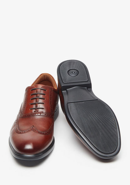Le Confort Brogue Shoes with Lace-Up Closure-Men%27s Formal Shoes-image-2