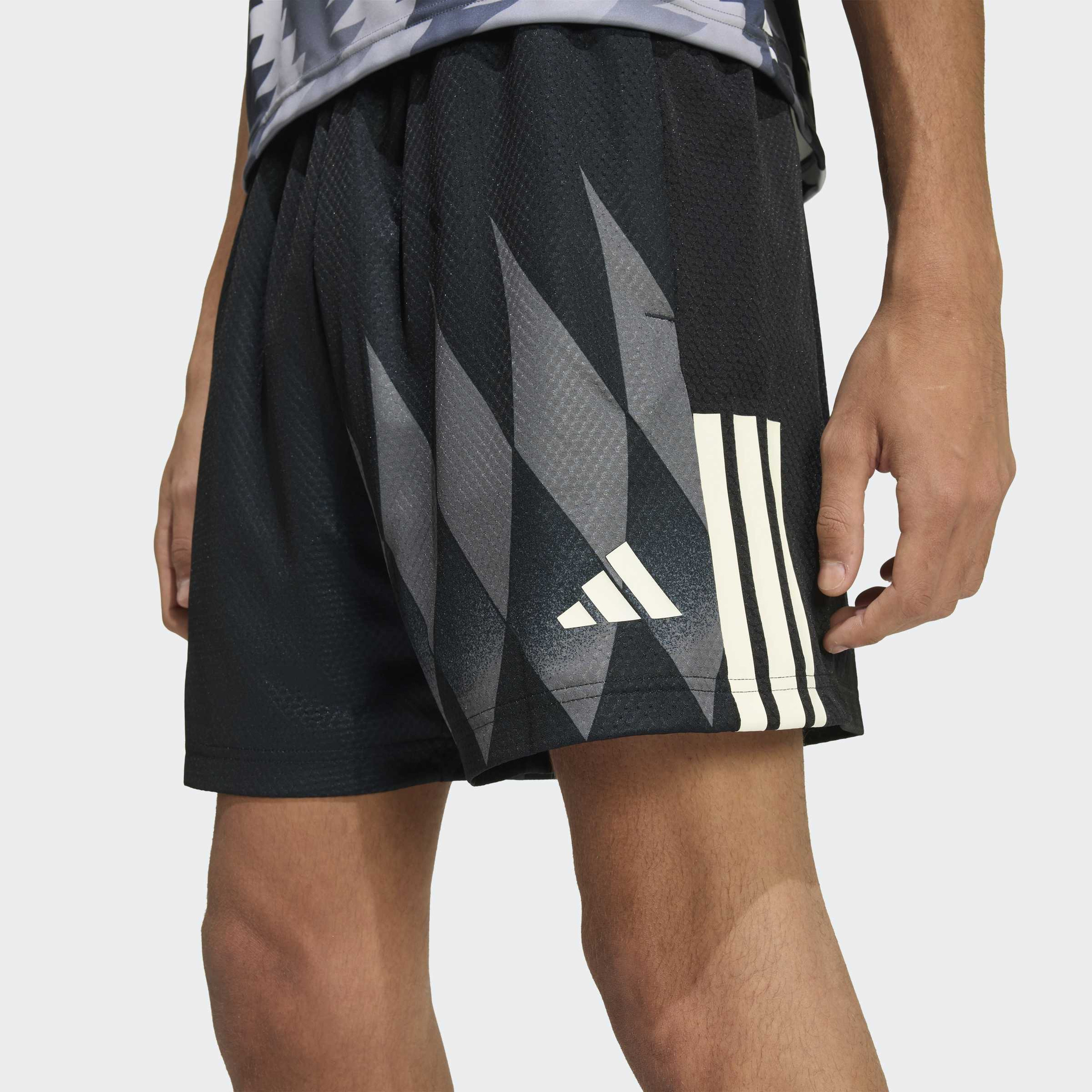 اديداس - شورت رجالي قماش البيكيه من هاوس أوف تيرو بالتعاون مع كومون جول-men-clothing-bottoms-shorts-image-4