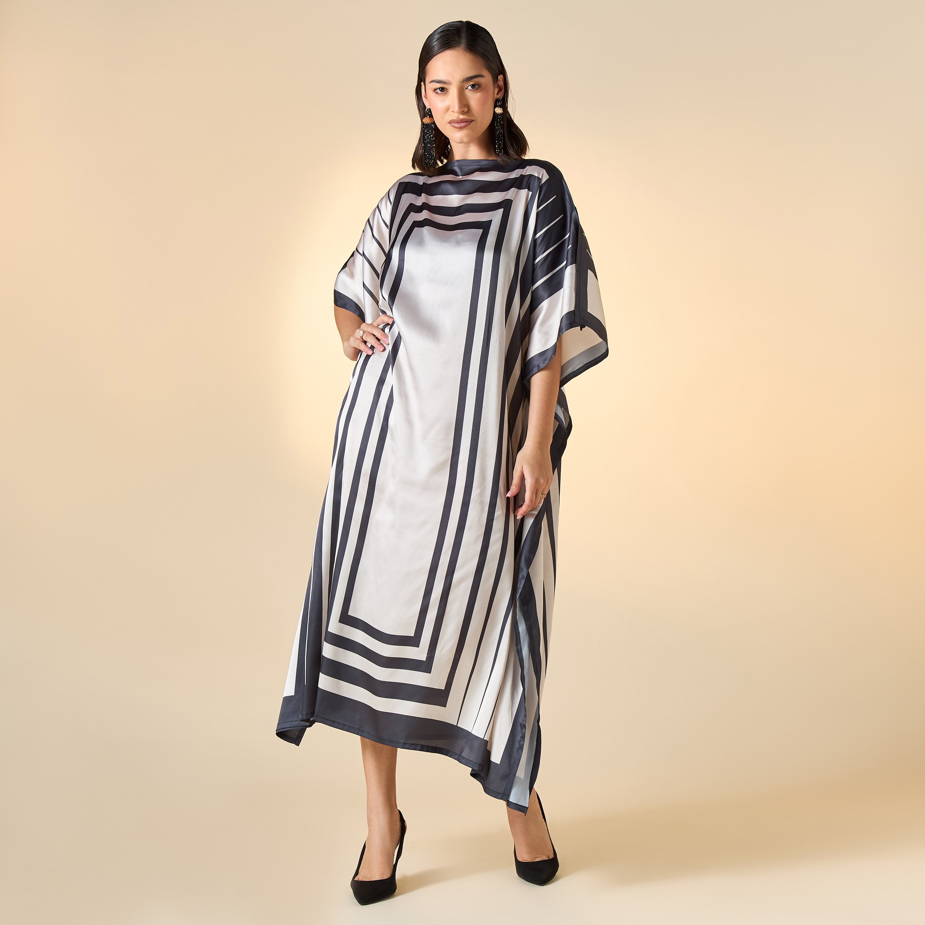 فستان قفطان بطبعات وياقة مركب من فيور-women-clothing-dresses-image-1