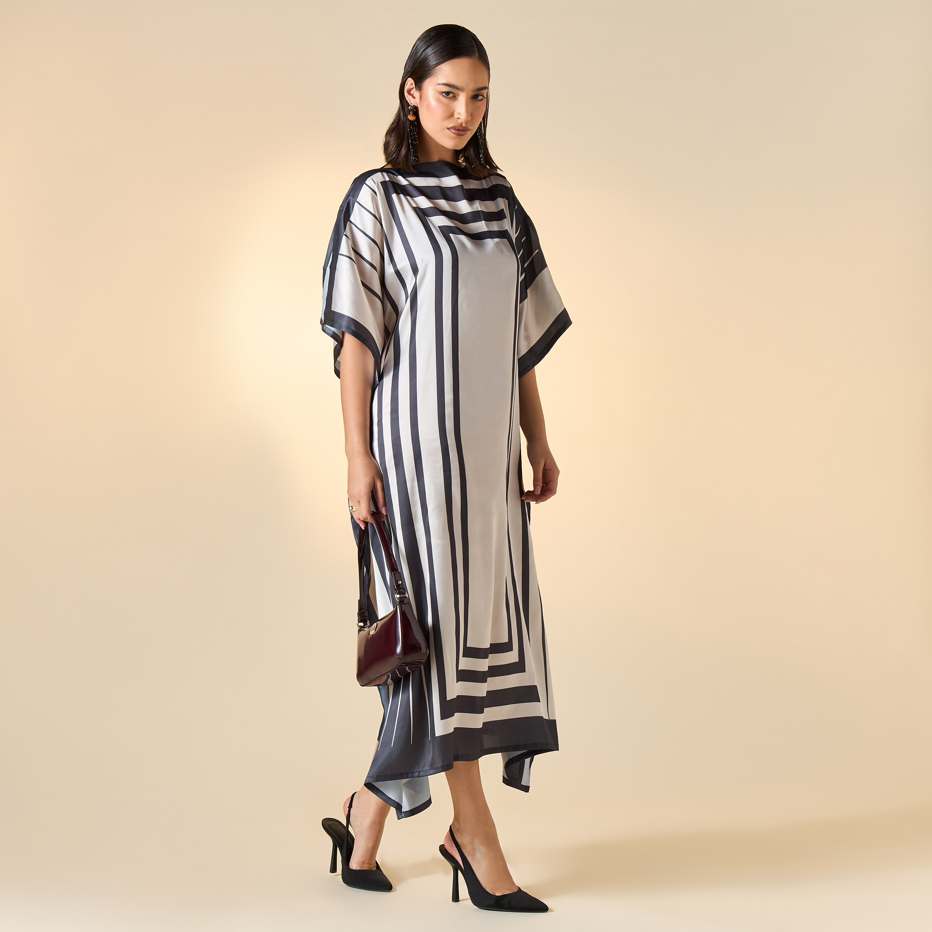 فستان قفطان بطبعات وياقة مركب من فيور-women-clothing-dresses-image-3