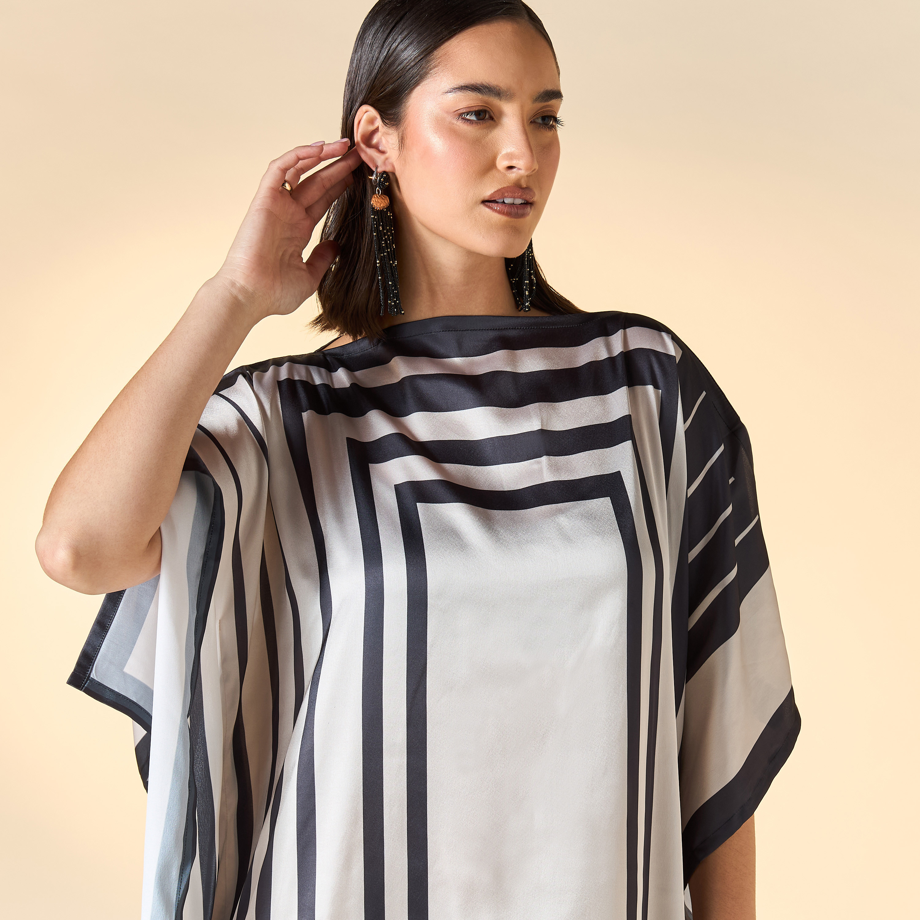 فستان قفطان بطبعات وياقة مركب من فيور-women-clothing-dresses-image-4