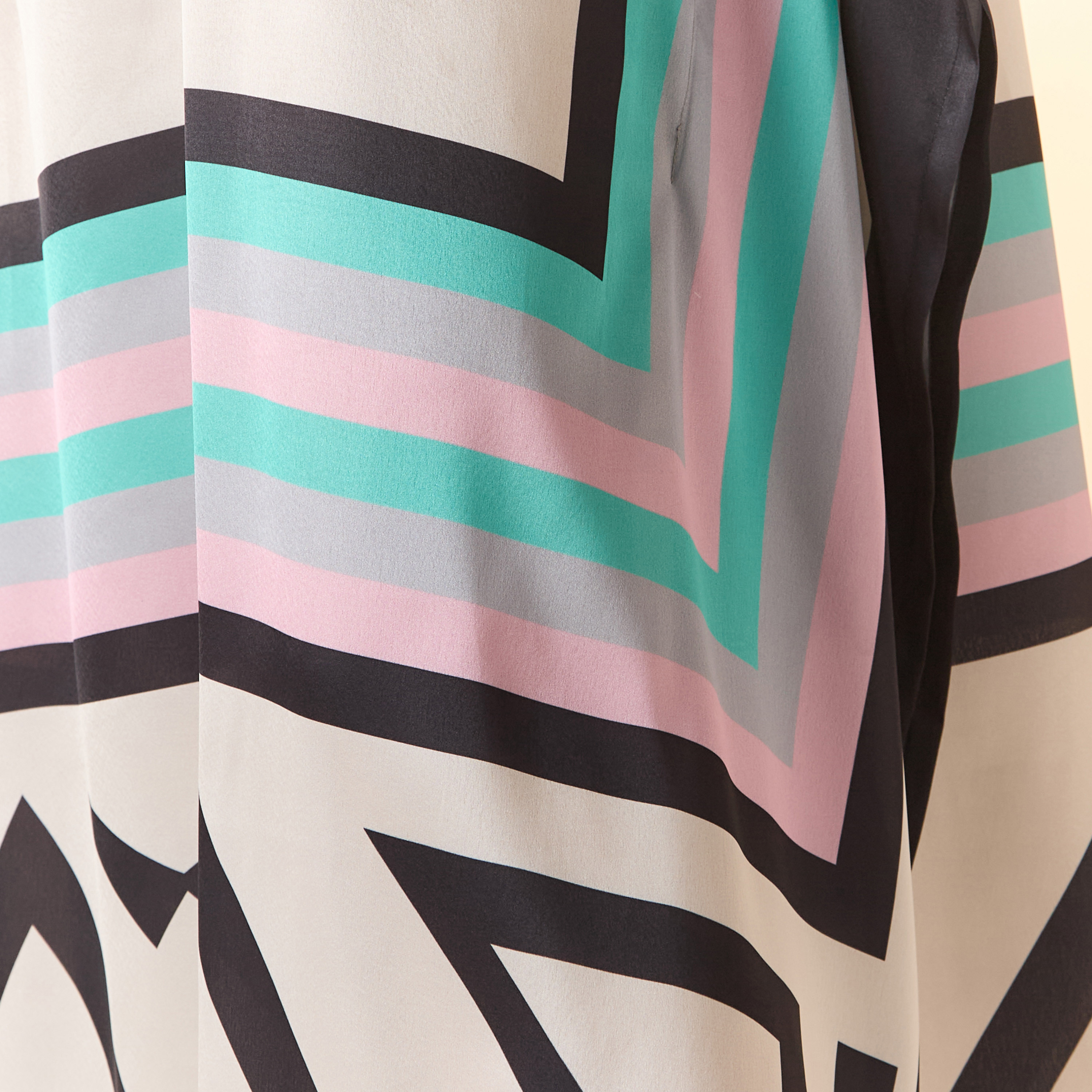 FYOR Printed Boat Neck Maxi Kaftan Dress-women-arabicclothing-kaftan-image-5