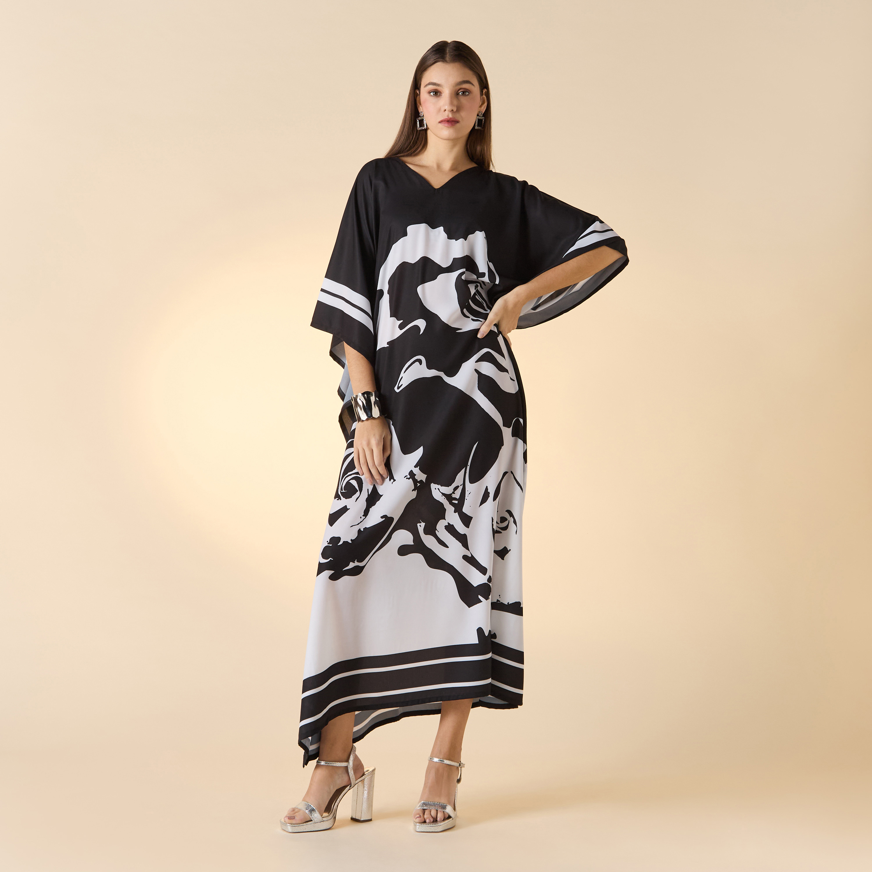 FYOR Printed V-Neck Maxi Kaftan Dress-women-arabicclothing-kaftan-image-3