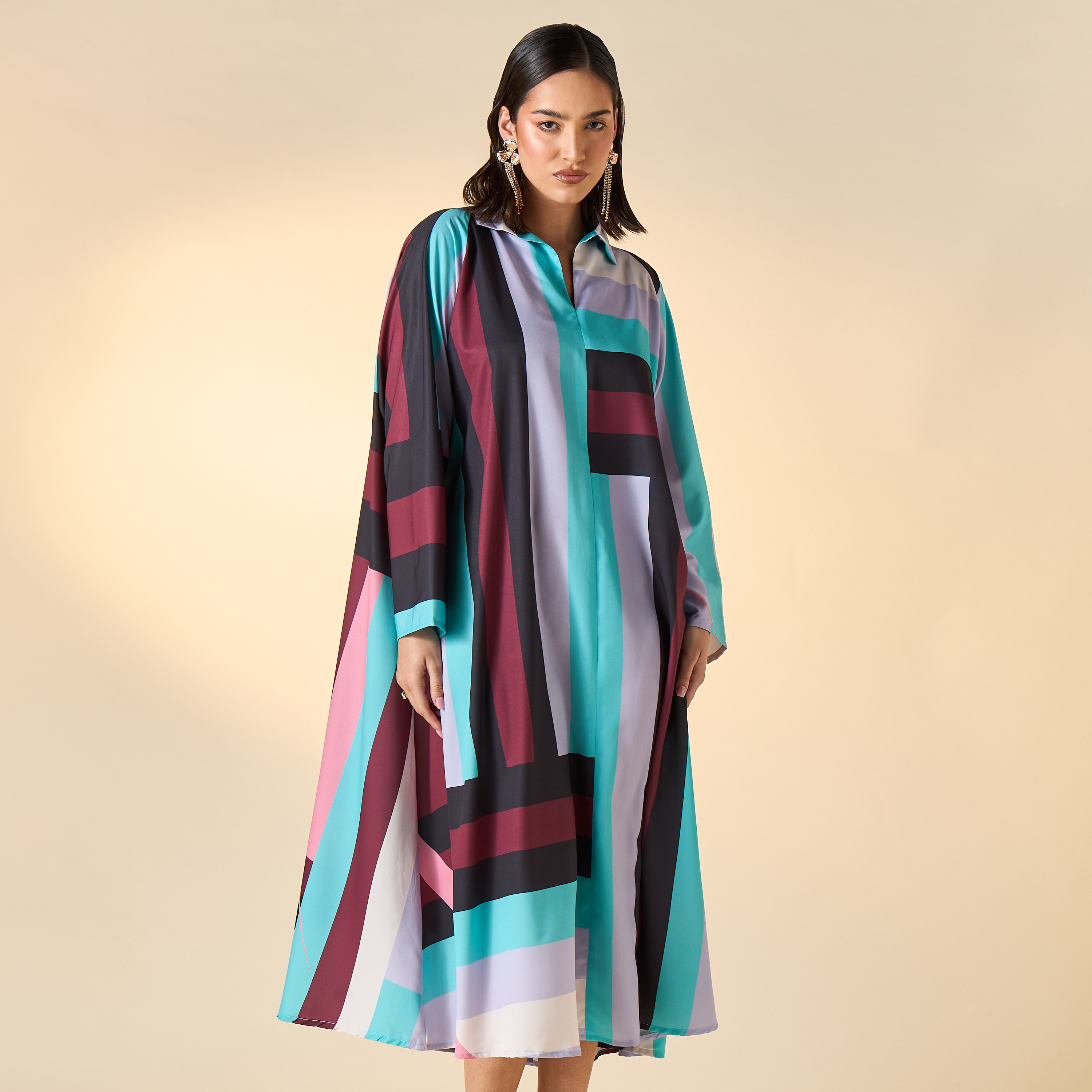 فستان بطبعات مخططة وياقة عادية وأكمام طويلة من فيور-women-clothing-dresses-image-1