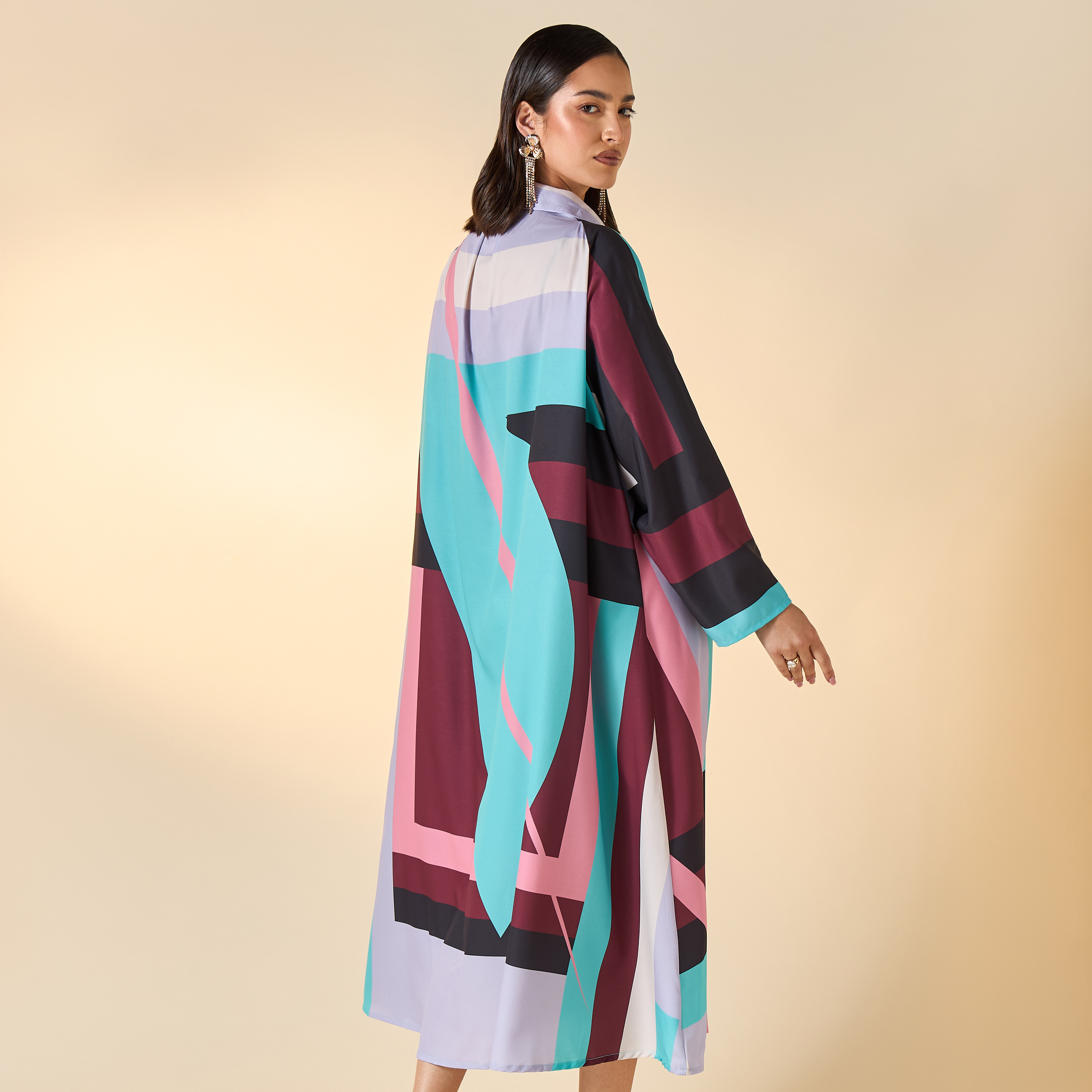 فستان بطبعات مخططة وياقة عادية وأكمام طويلة من فيور-women-clothing-dresses-image-3