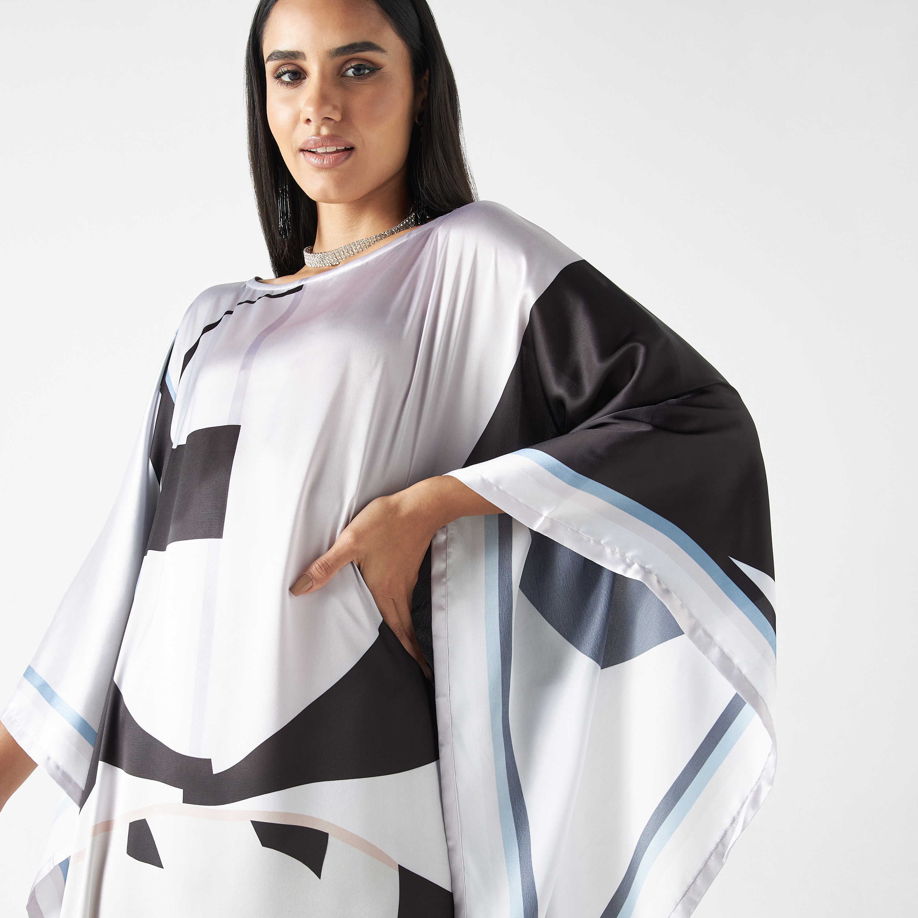 فستان قفطان بياقة قارب وطبعات من فيور-women-arabicclothing-kaftan-image-4