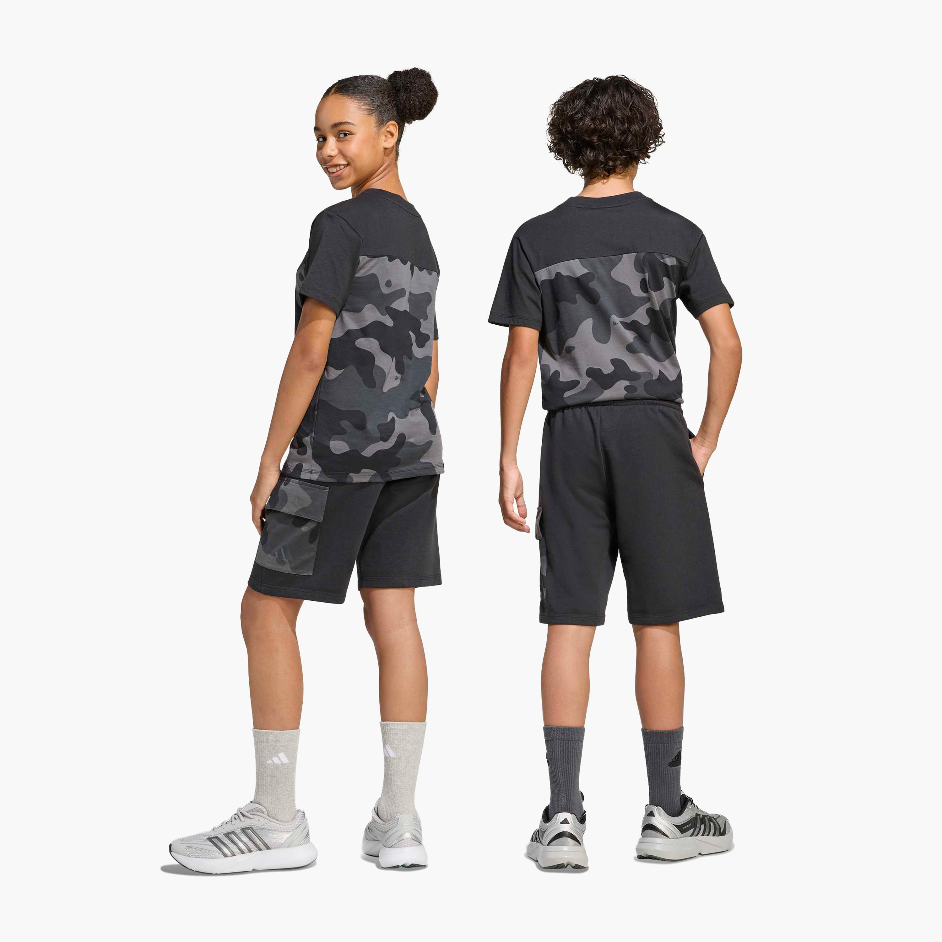 شورت برباط خصر وجيوب من أديداس-boys-clothing-bottoms-shorts-image-3