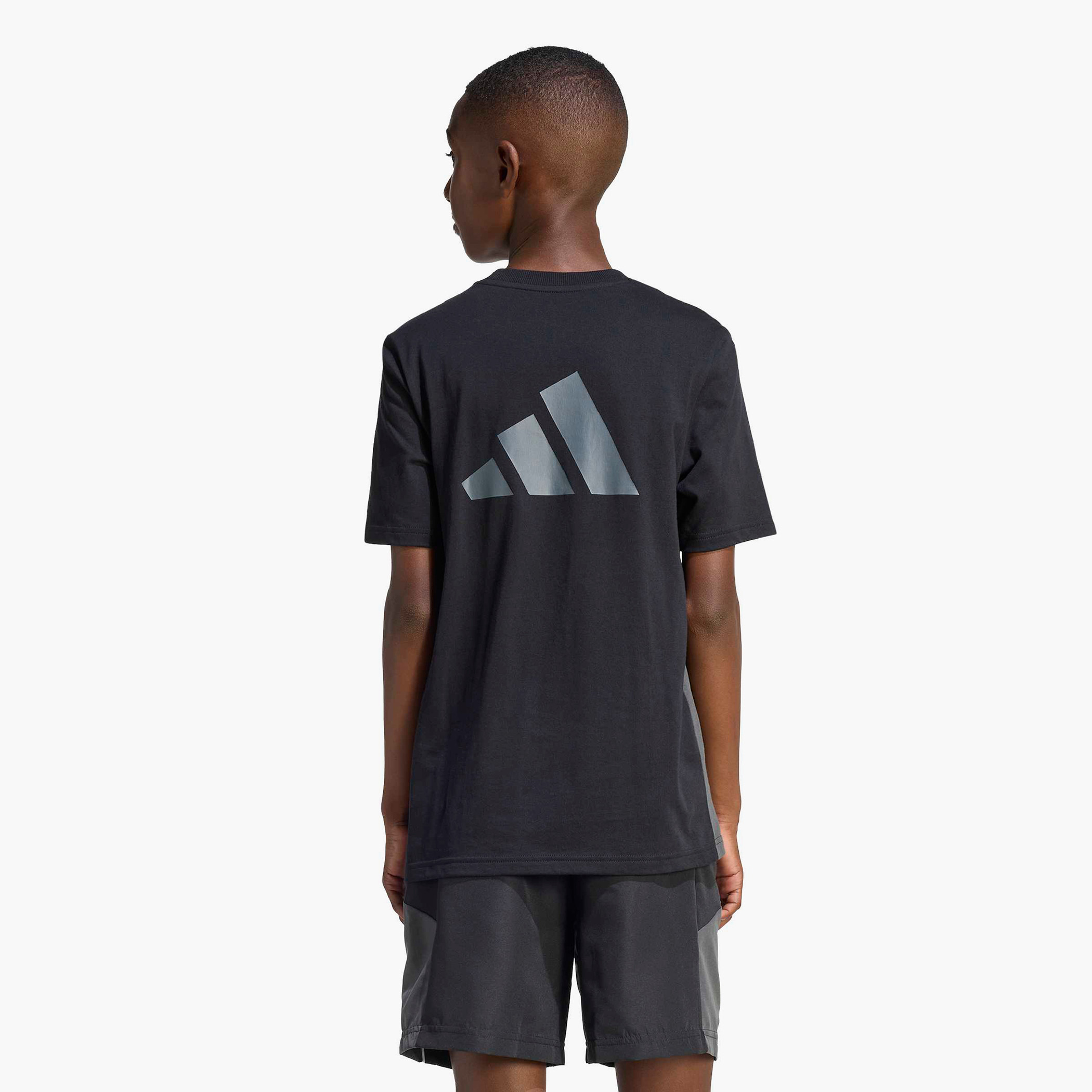 تيشيرت بياقة ضيقة وأكمام قصيرة من أديداس-boys-clothing-tshirtsandpolos-image-3