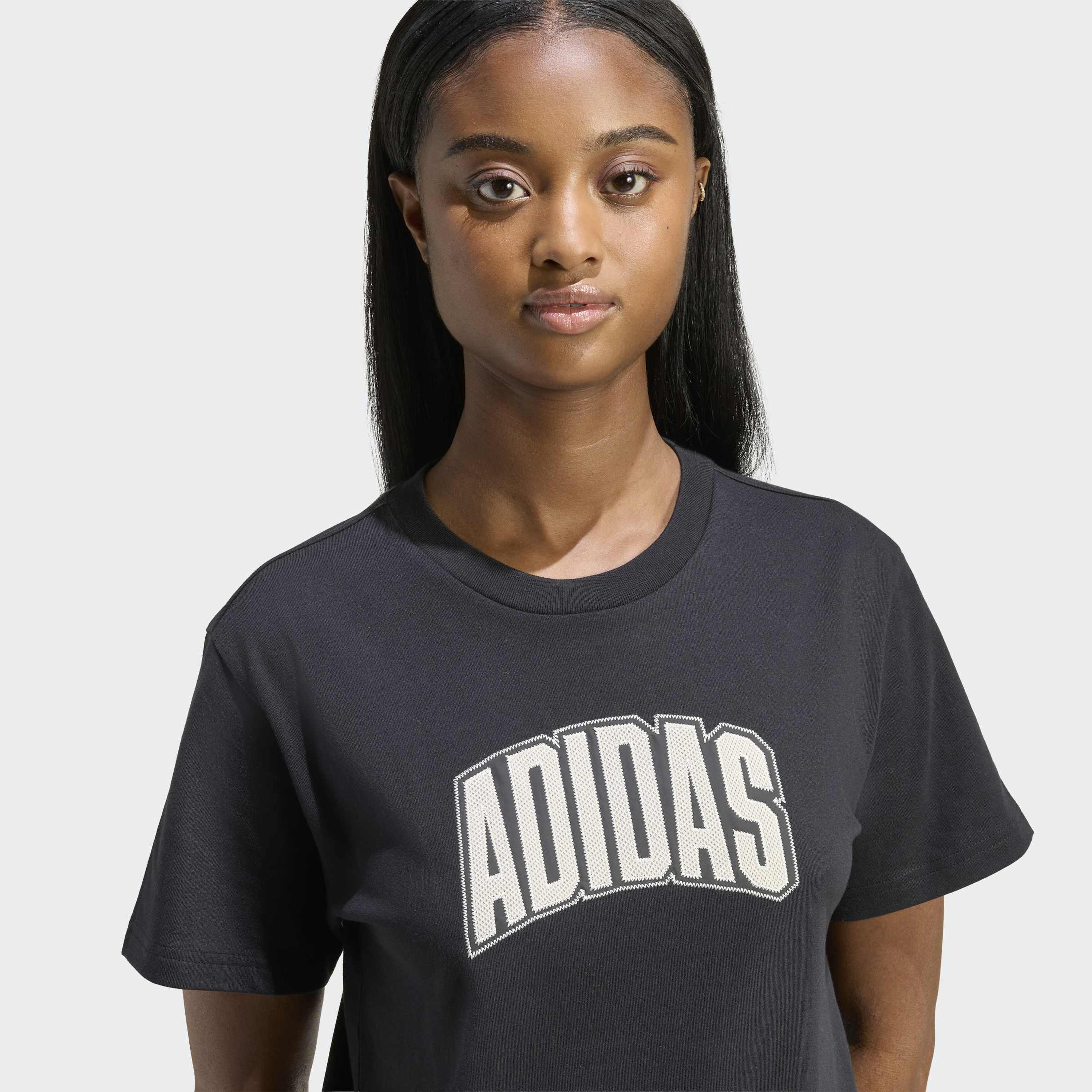 اديداس - تيشيرت نسائي بأكمام قصيرة برسومات جامعية-women-clothing-tshirts-image-7