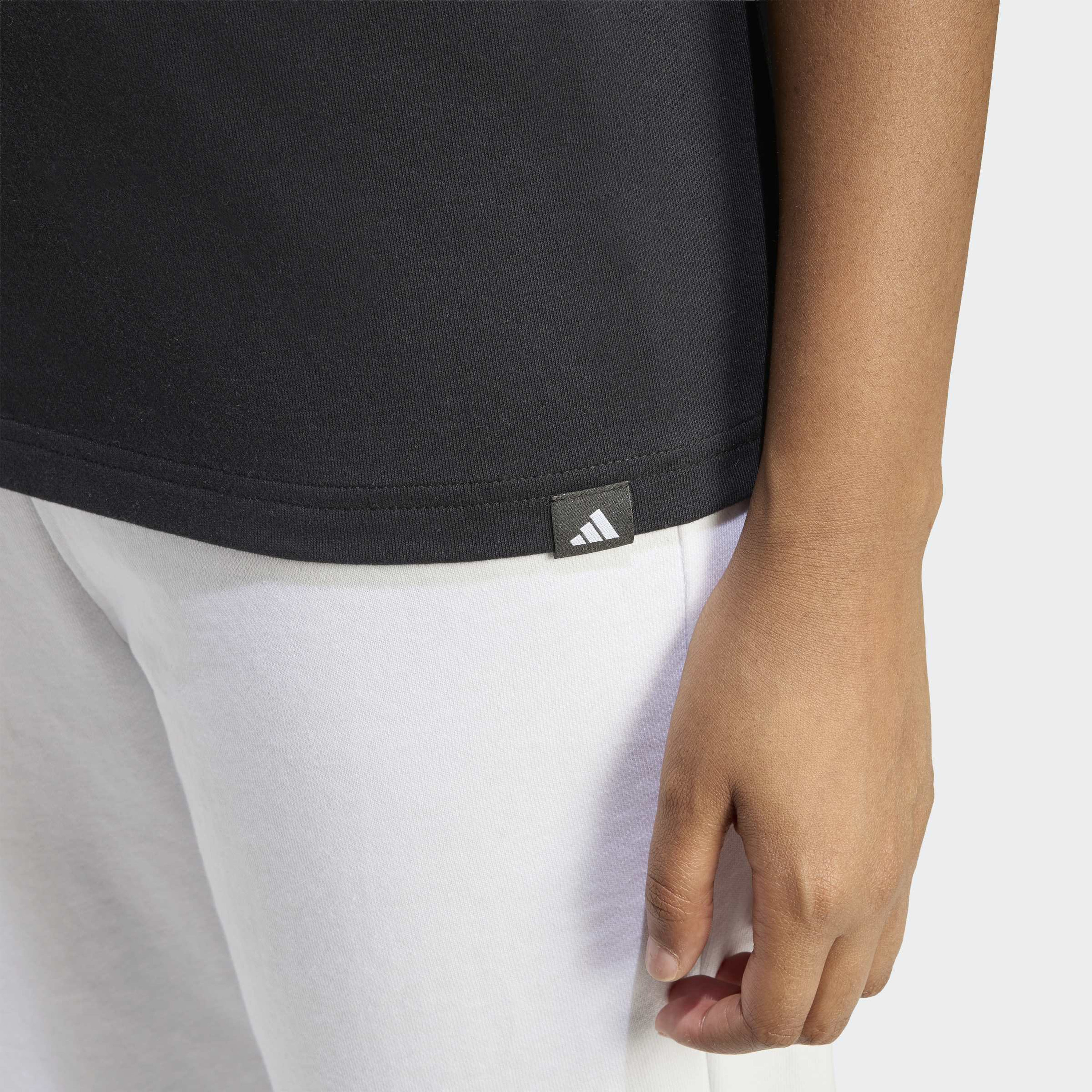 اديداس - تيشيرت نسائي بأكمام قصيرة برسومات جامعية-women-clothing-tshirts-image-2