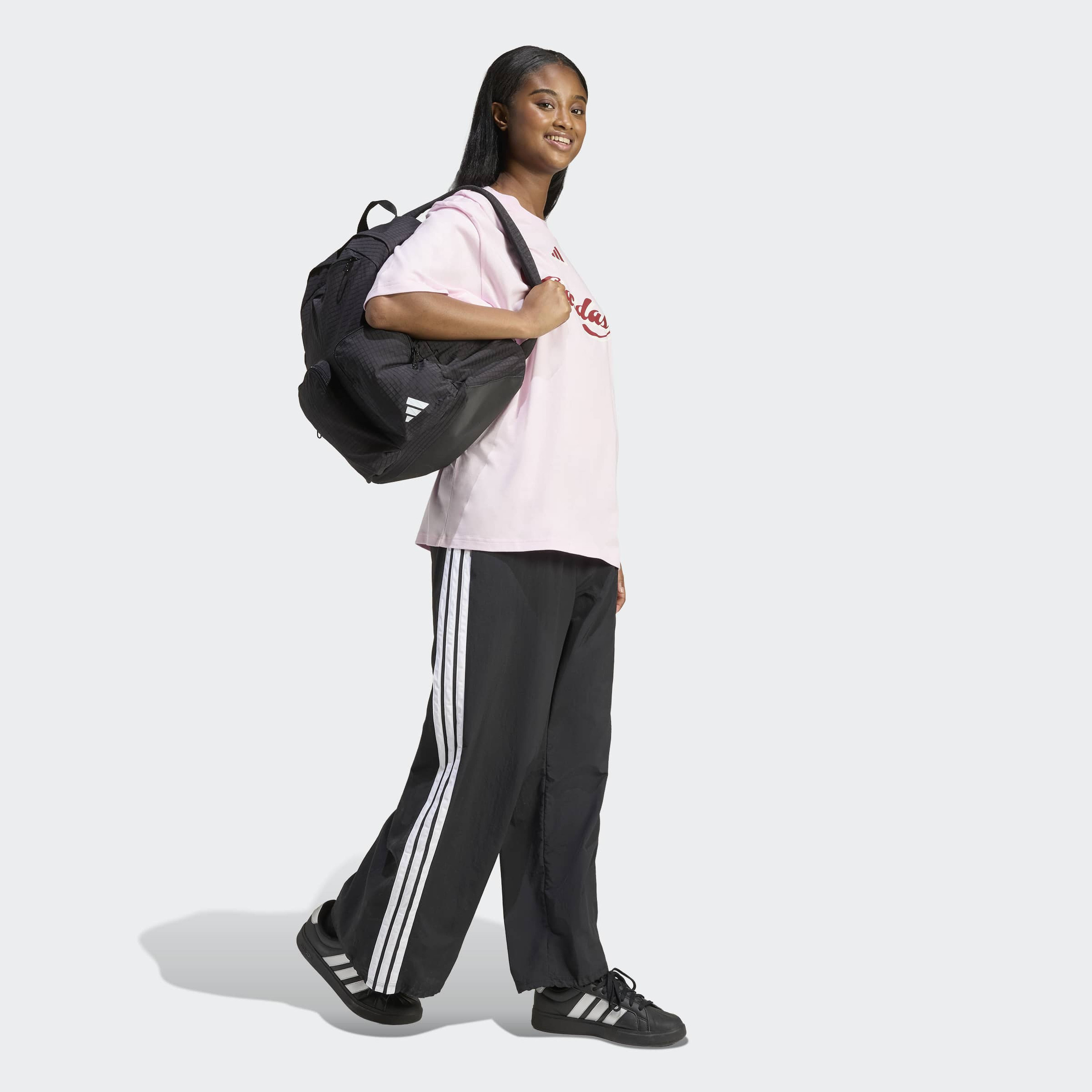 اديداس - تيشيرت نسائي بأكمام قصيرة مطبوع عليه رسومات من هاوس أوف تيرو-sports-women-clothing-tshirtsandvests-image-2